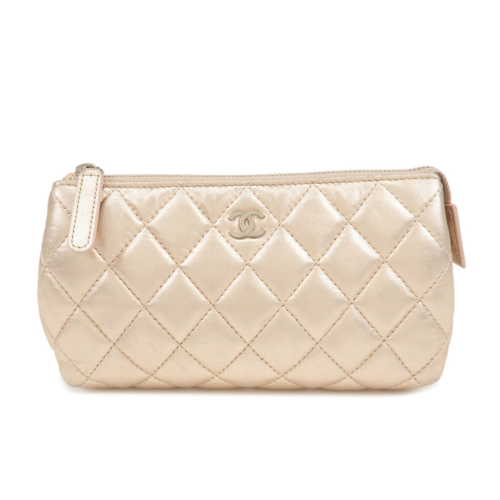 CHANEL-Matelasse-Lamb-Skin-Cosmetic-Pouch-Pink-A69259