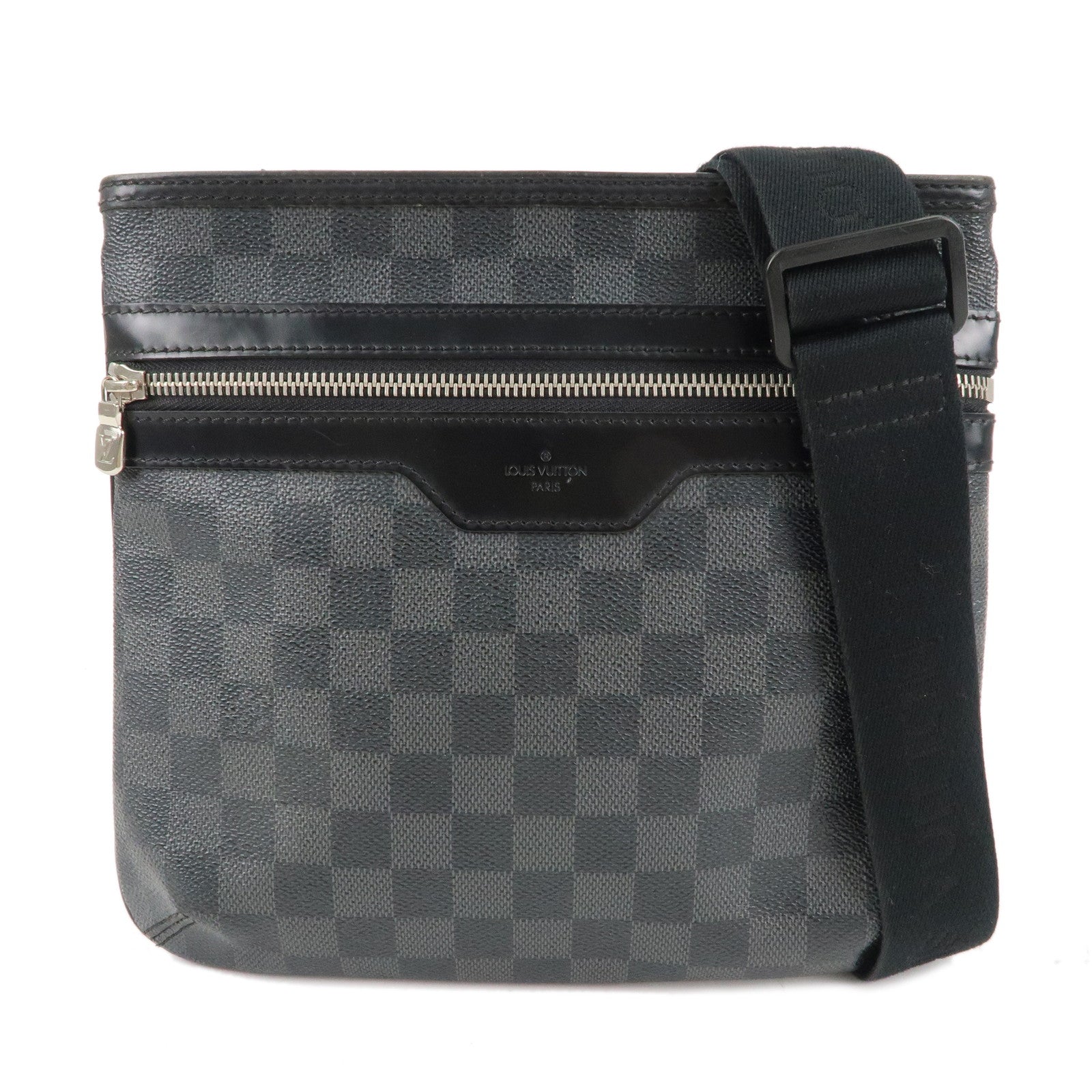 Louis-Vuitton-Damier-Graphite-Thomas-Shoulder-Bag-N58028