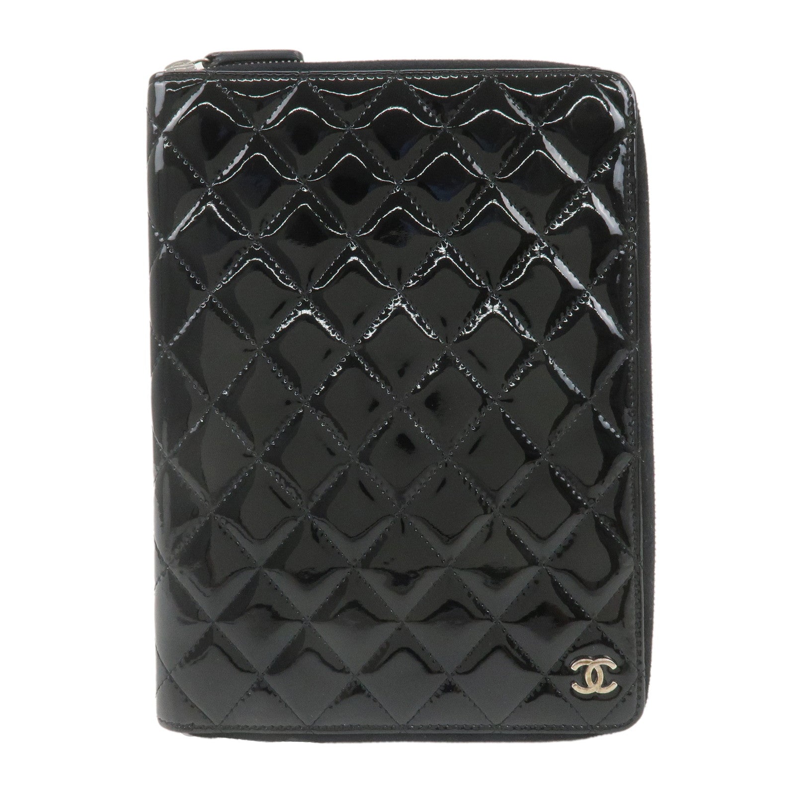 CHANEL-Matelasse-Patent-Leather-Round-Zipper-Notebook-Cover