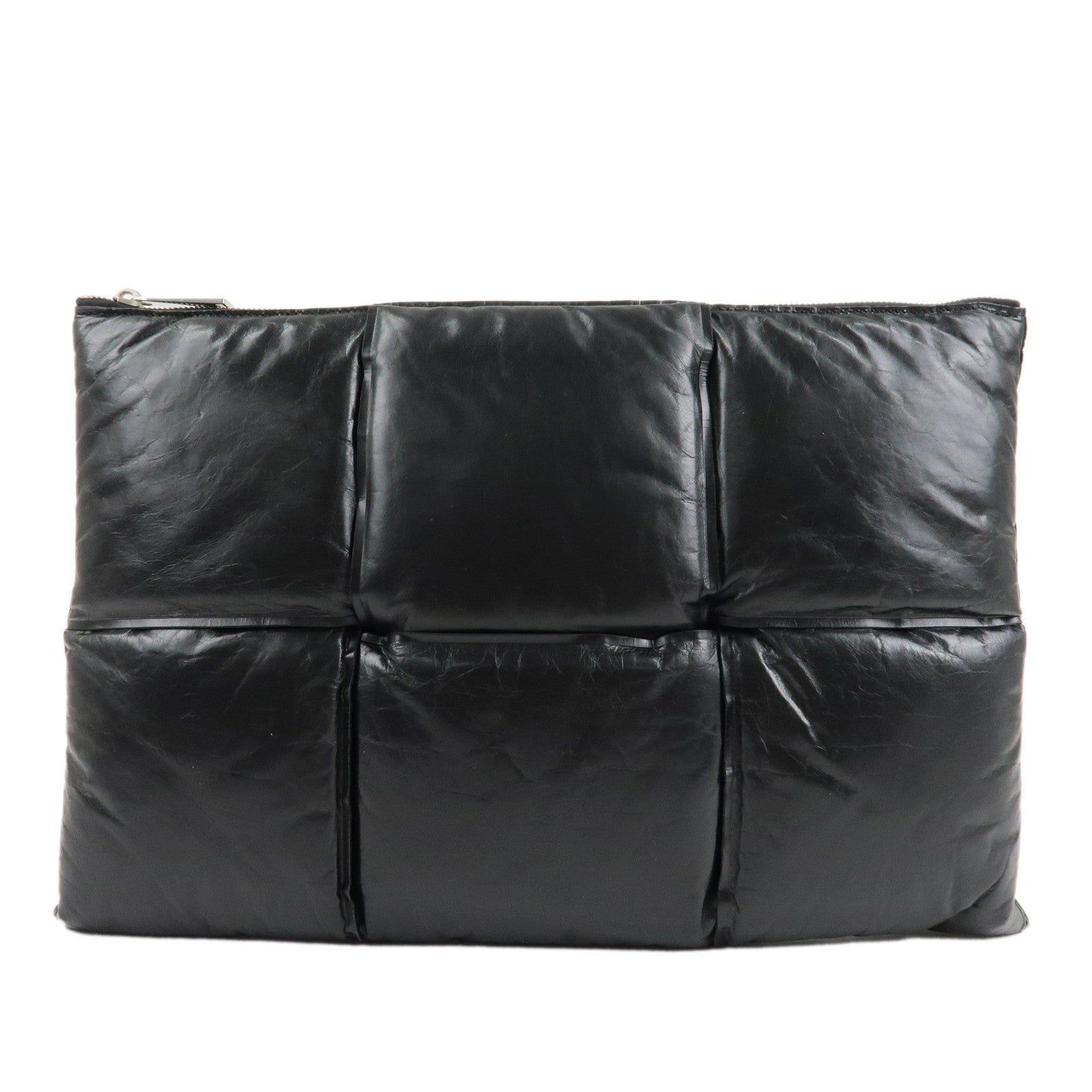 BOTTEGA-VENETA-Maxi-Intrecciato-Leather-Clutch-Bag-Black