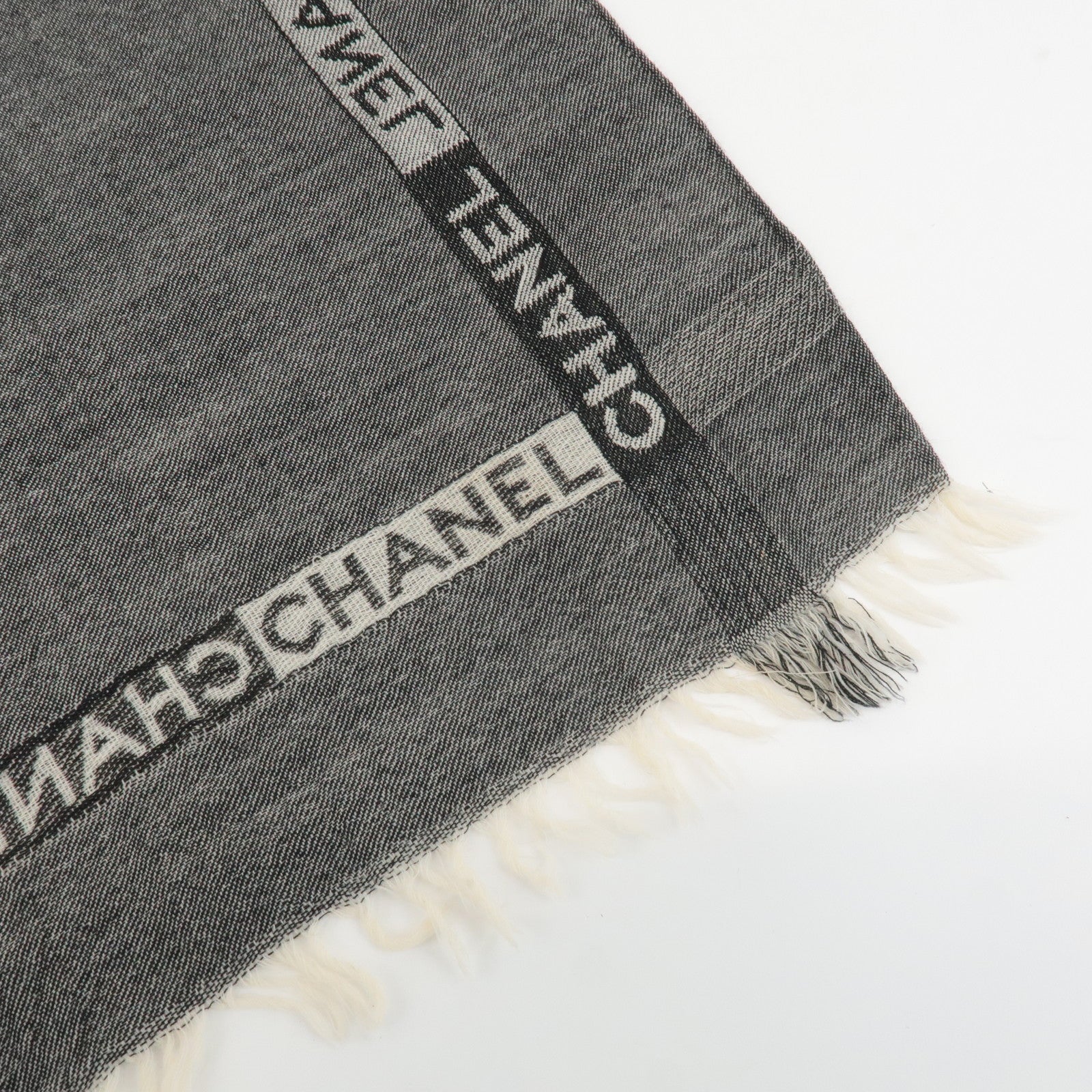 CHANEL Virgin Wool 100% Scarf 195×55 Black Used