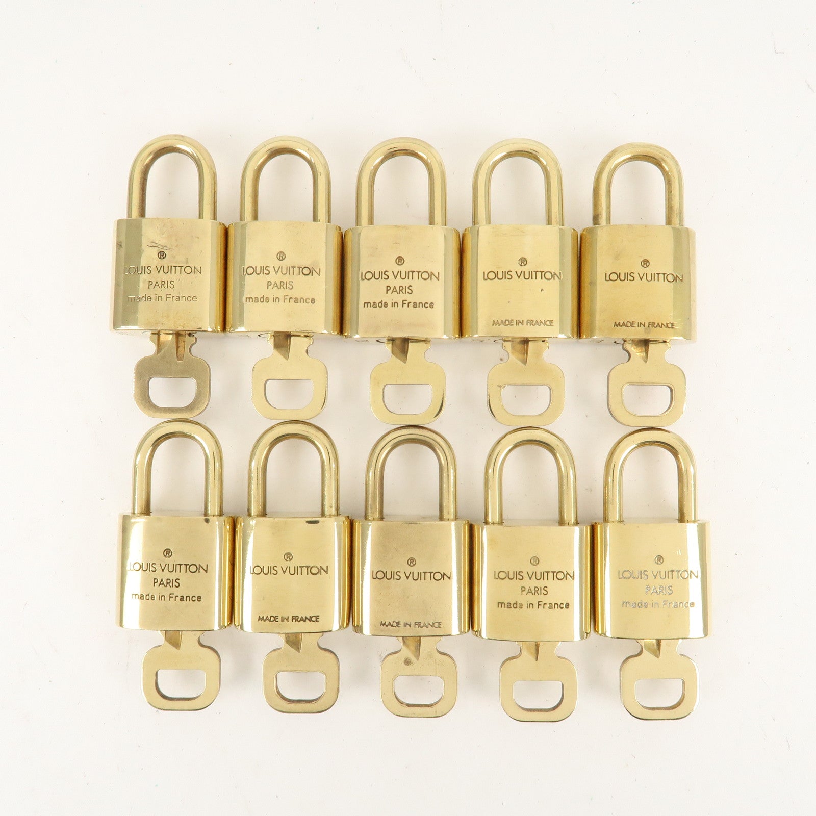 Louis Vuitton Set of 10 Lock 
Key Cadena Key Lock Metal Gold Used