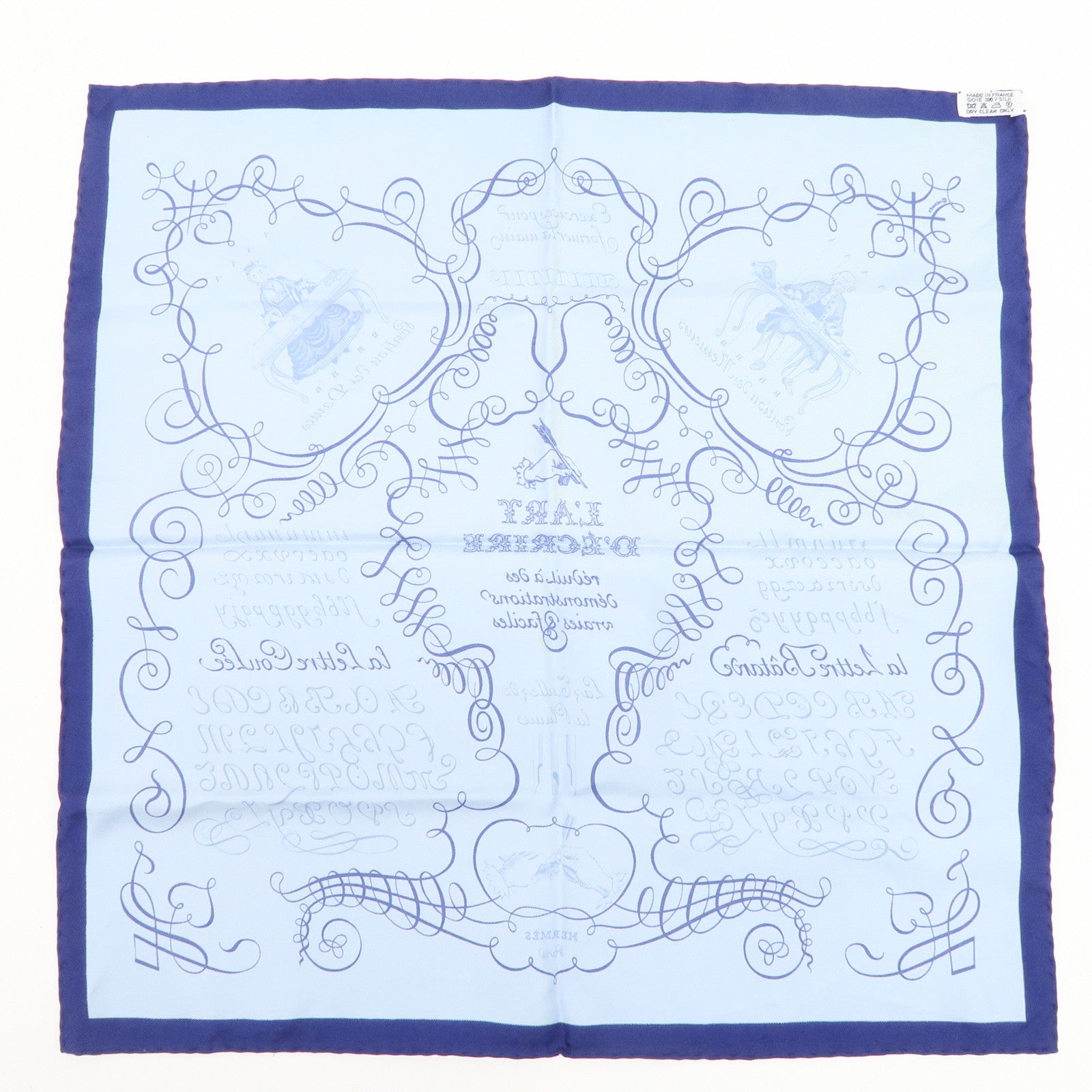 HERMES Carre 42 Silk 100% Scarf L
ART D
ECRIRE Light Blue Used