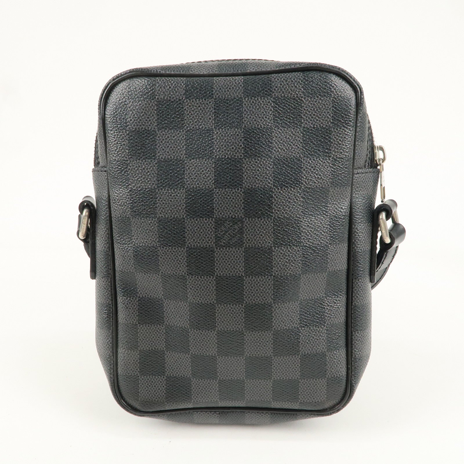 Louis-Vuitton-Damier-Graphite-Rem-Shoulder-Bag-Black-N41446