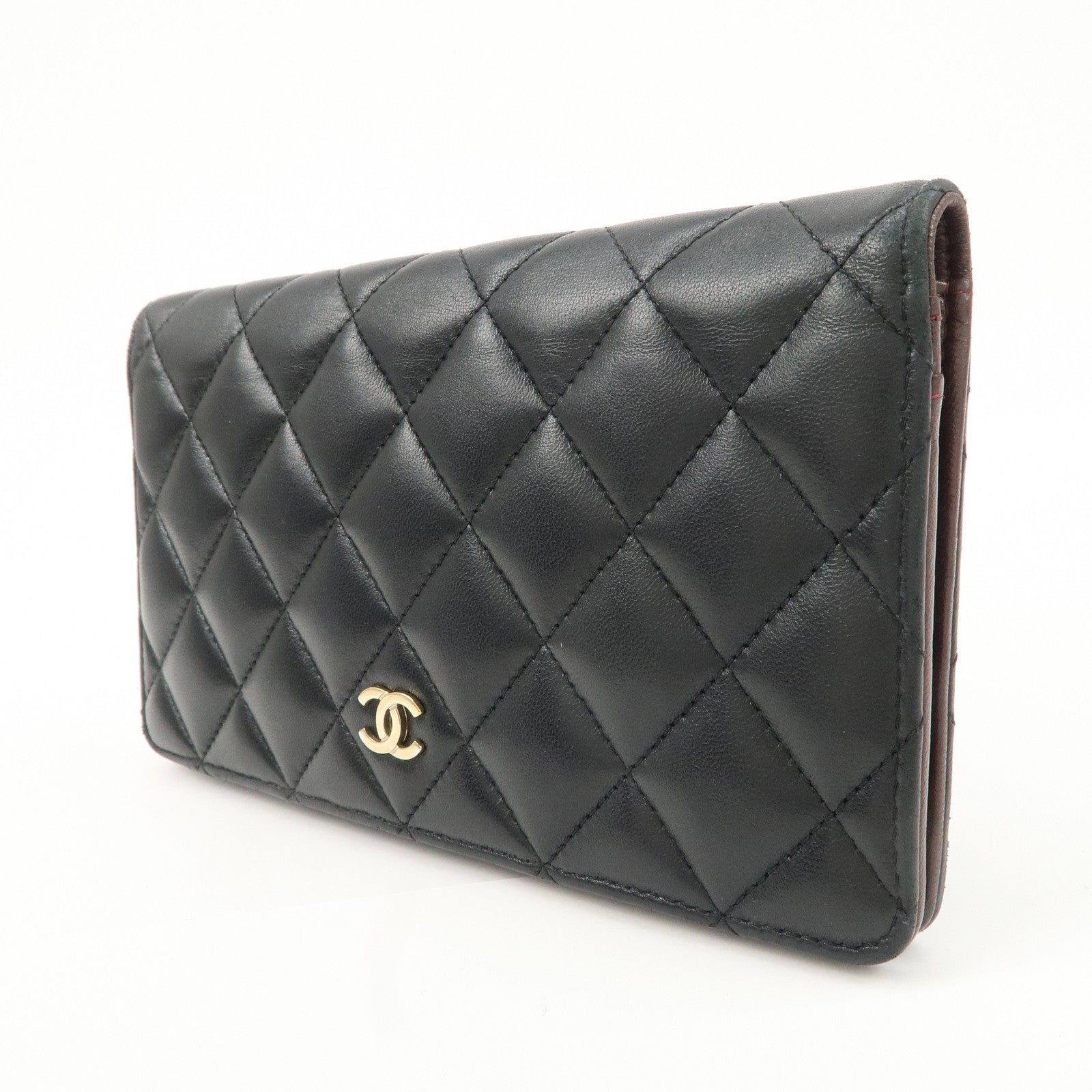 CHANEL Matelasse Timeless Classic Lamb Skin Bi-fold Wallet Used