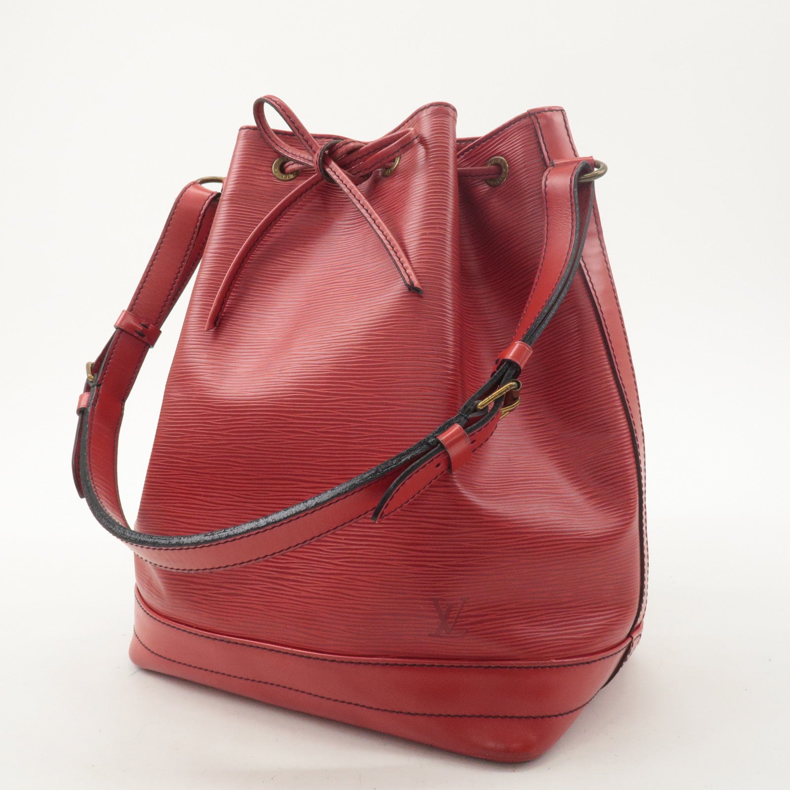 Louis Vuitton Epi Noe Shoulder Hand Bag Castilian Red M44007