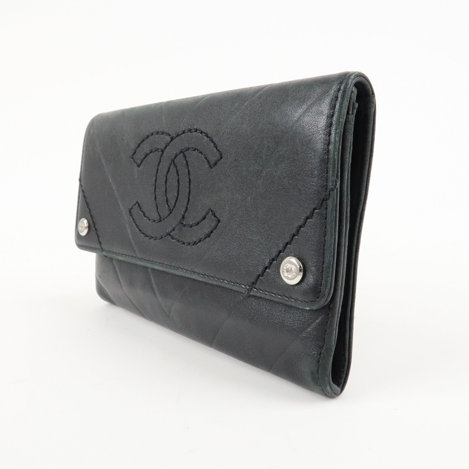 CHANEL V Stitch Lamb Skin Coco Mark Bi-fold Wallet Black