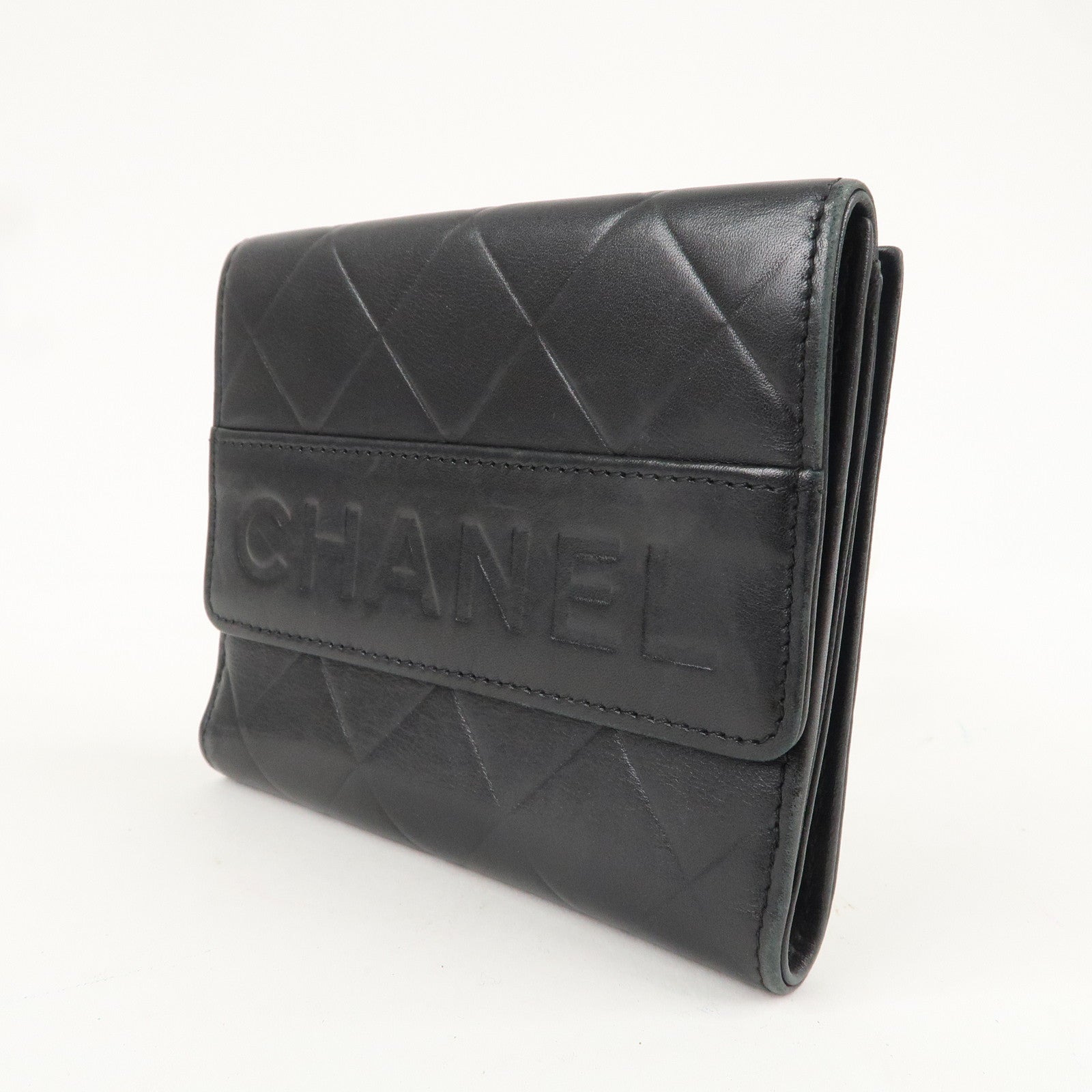 CHANEL Matelasse Lambskin Double Hook Wallet Black