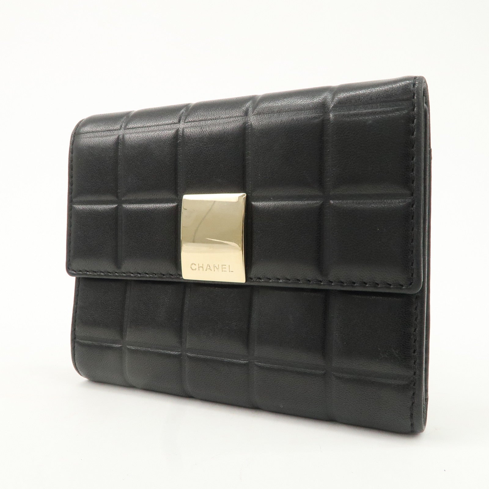 CHANEL Chocolate Bar Lambskin Tri-fold Wallet Black A17811 Used