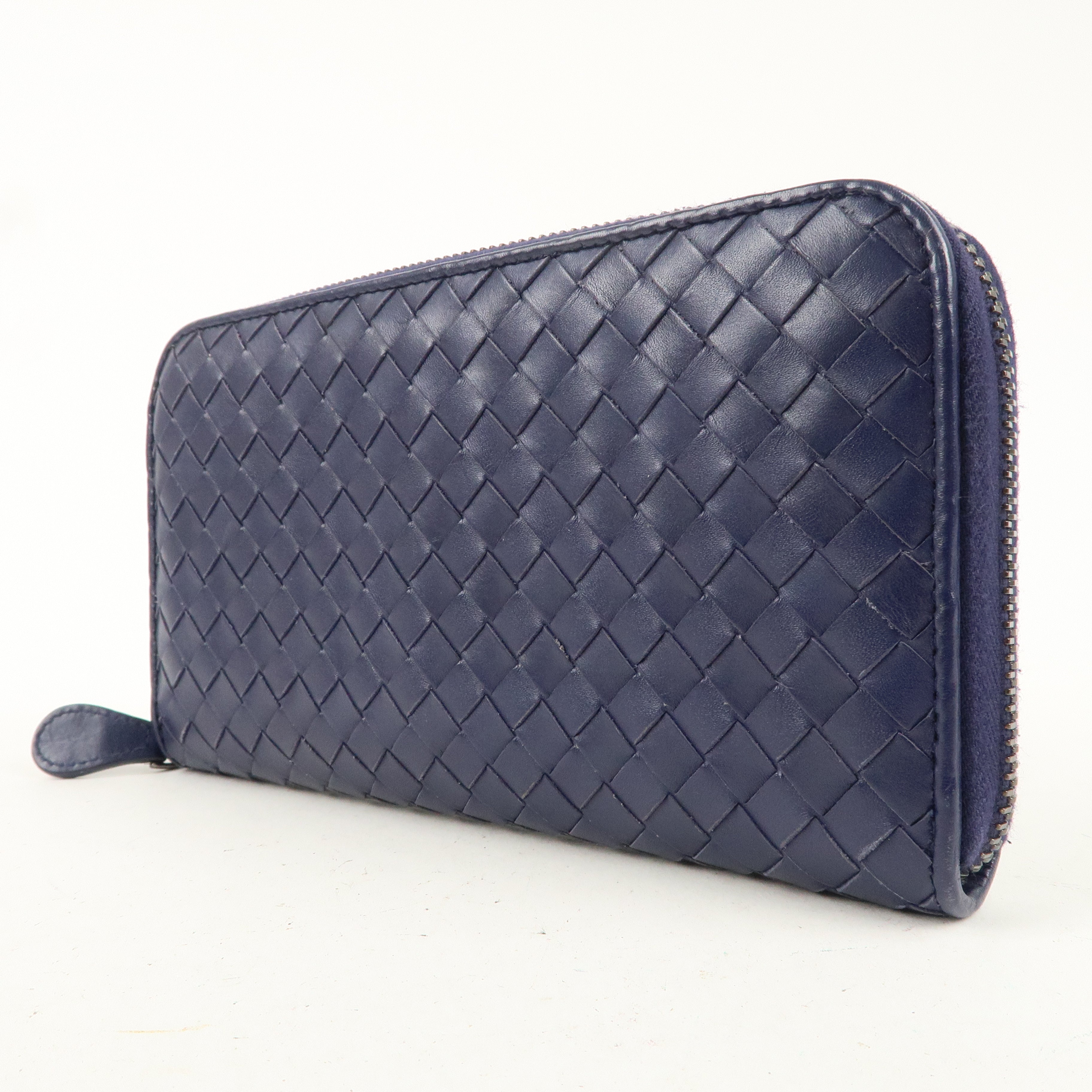 BOTTEGA VENETA Intrecciato Leather Round Zipper Long Wallet