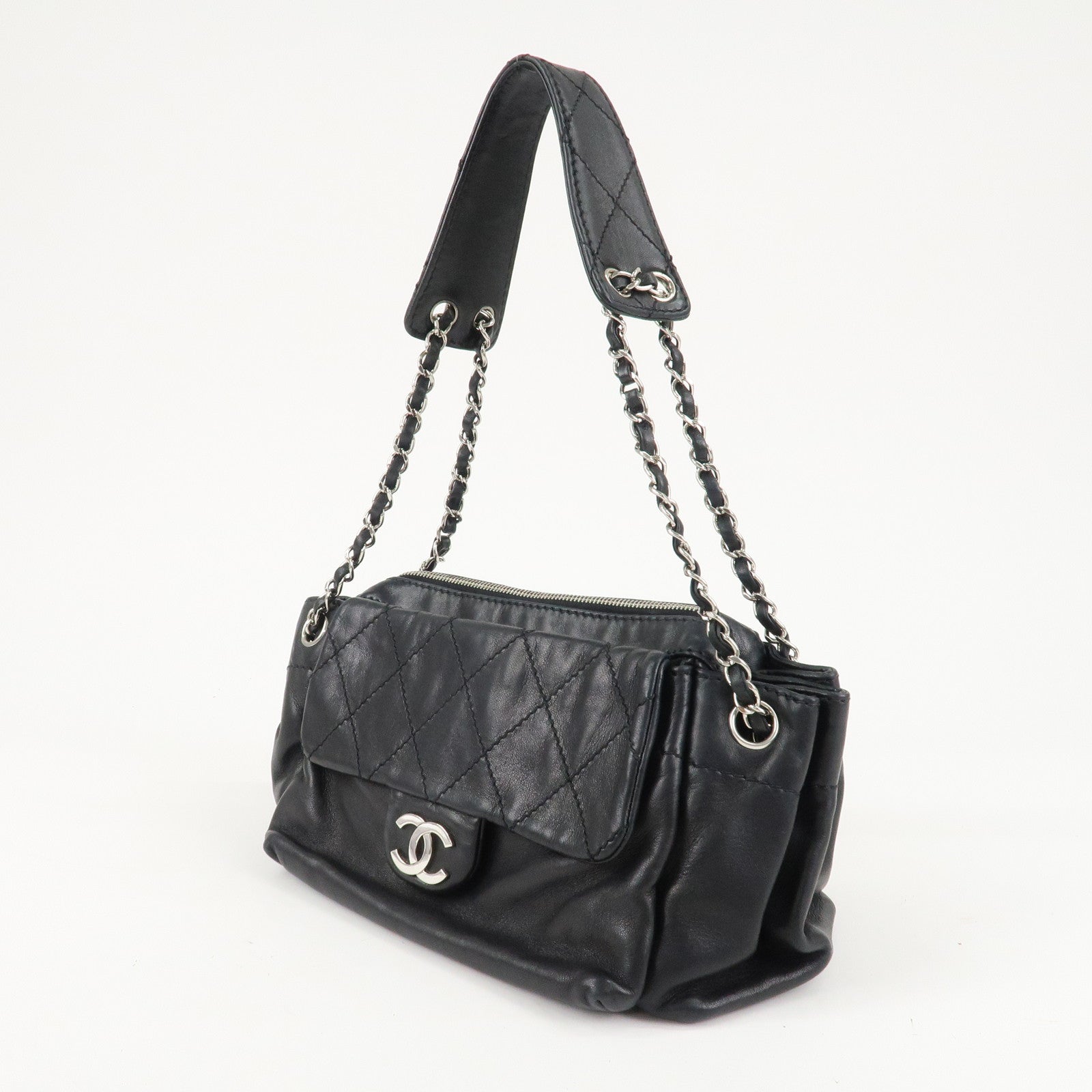 CHANEL Matelasse LambSkin Chain Shoulder Bag Black Silver Hardware Used