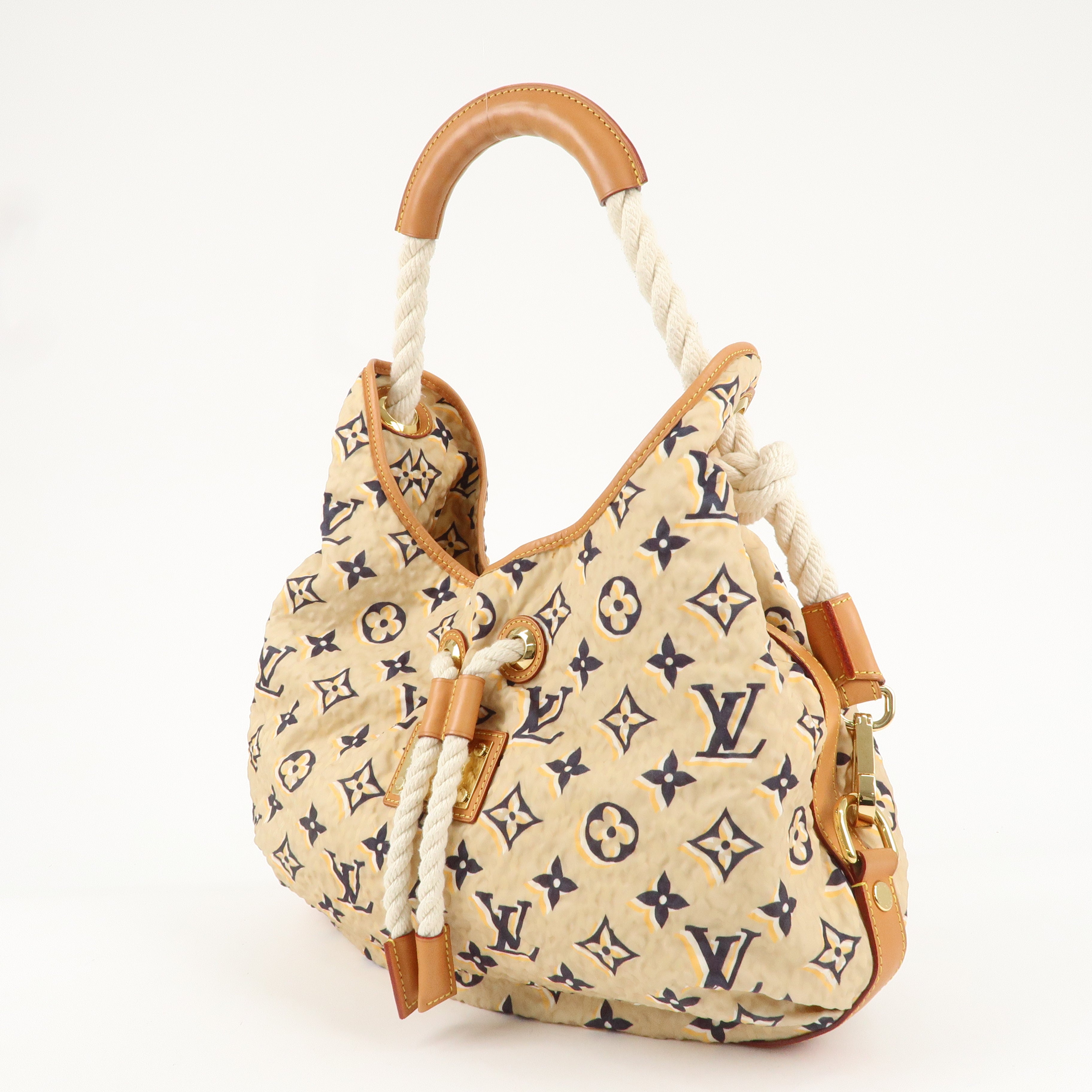 Louis Vuitton Cruise Line Bull MM Shoulder Bag M40236