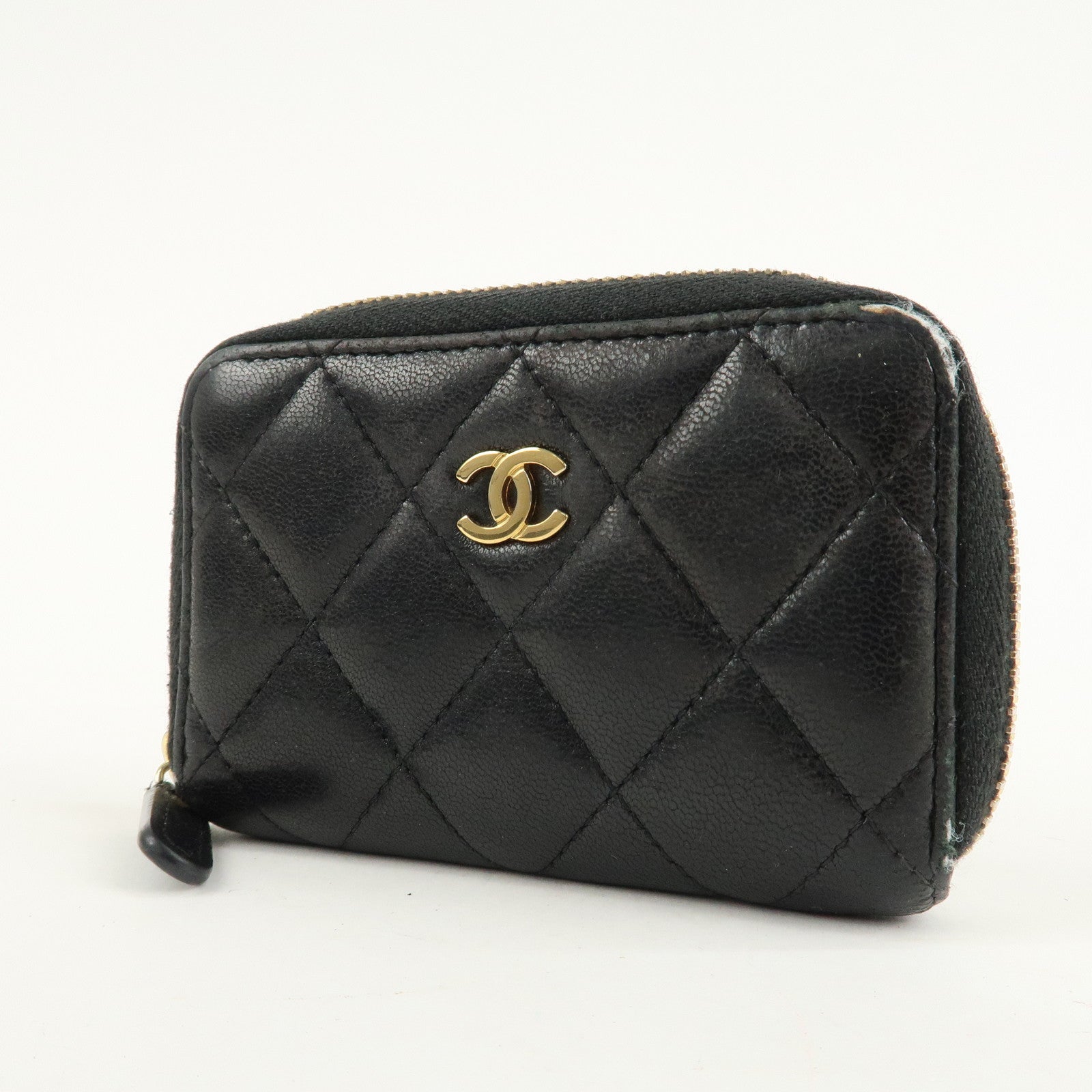 CHANEL Matelasse Lamb Skin Zip Around Coin Case Black A69271