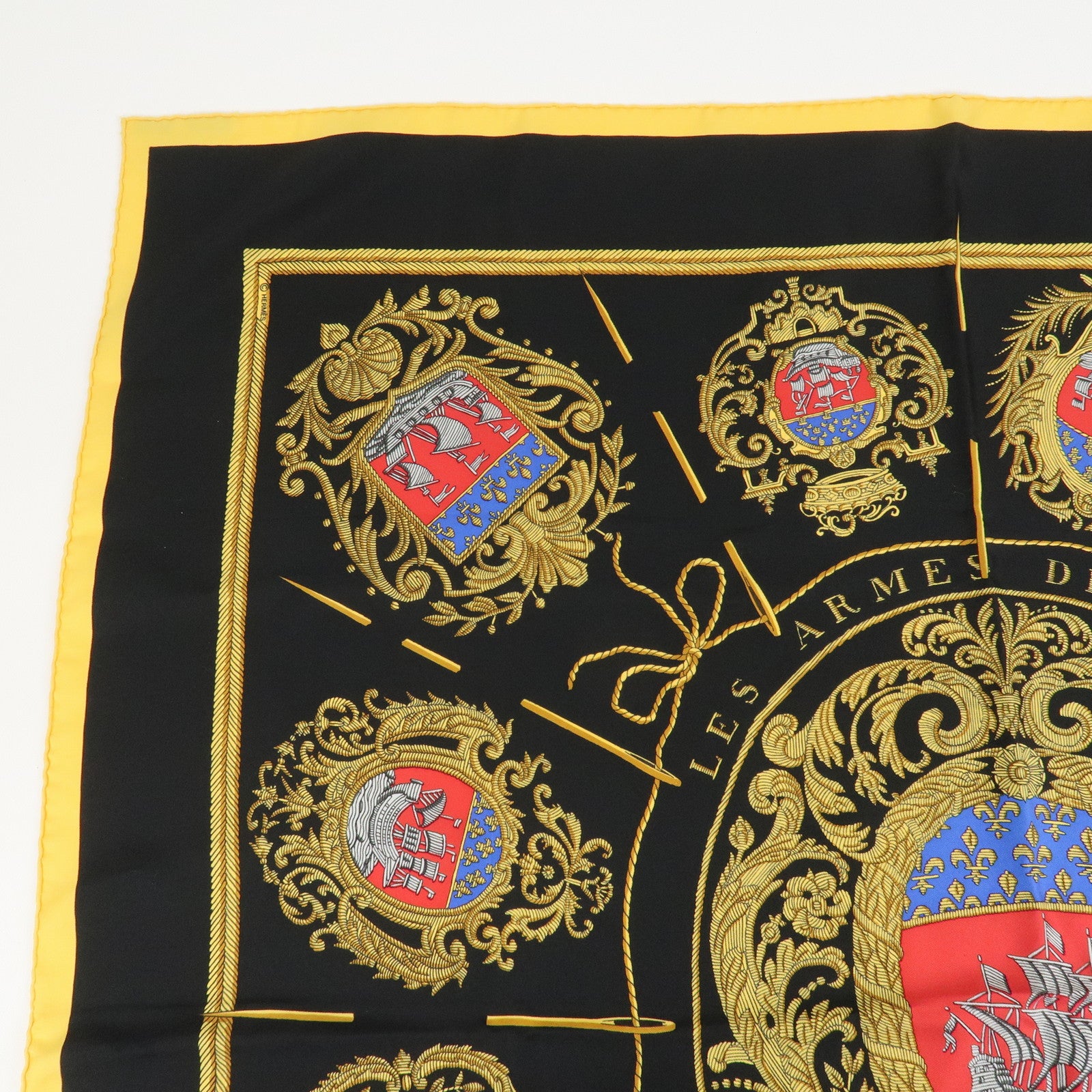 HERMES Carre 90 Silk 100% Scarf LES ARMES DE PARIS Black Gold Used