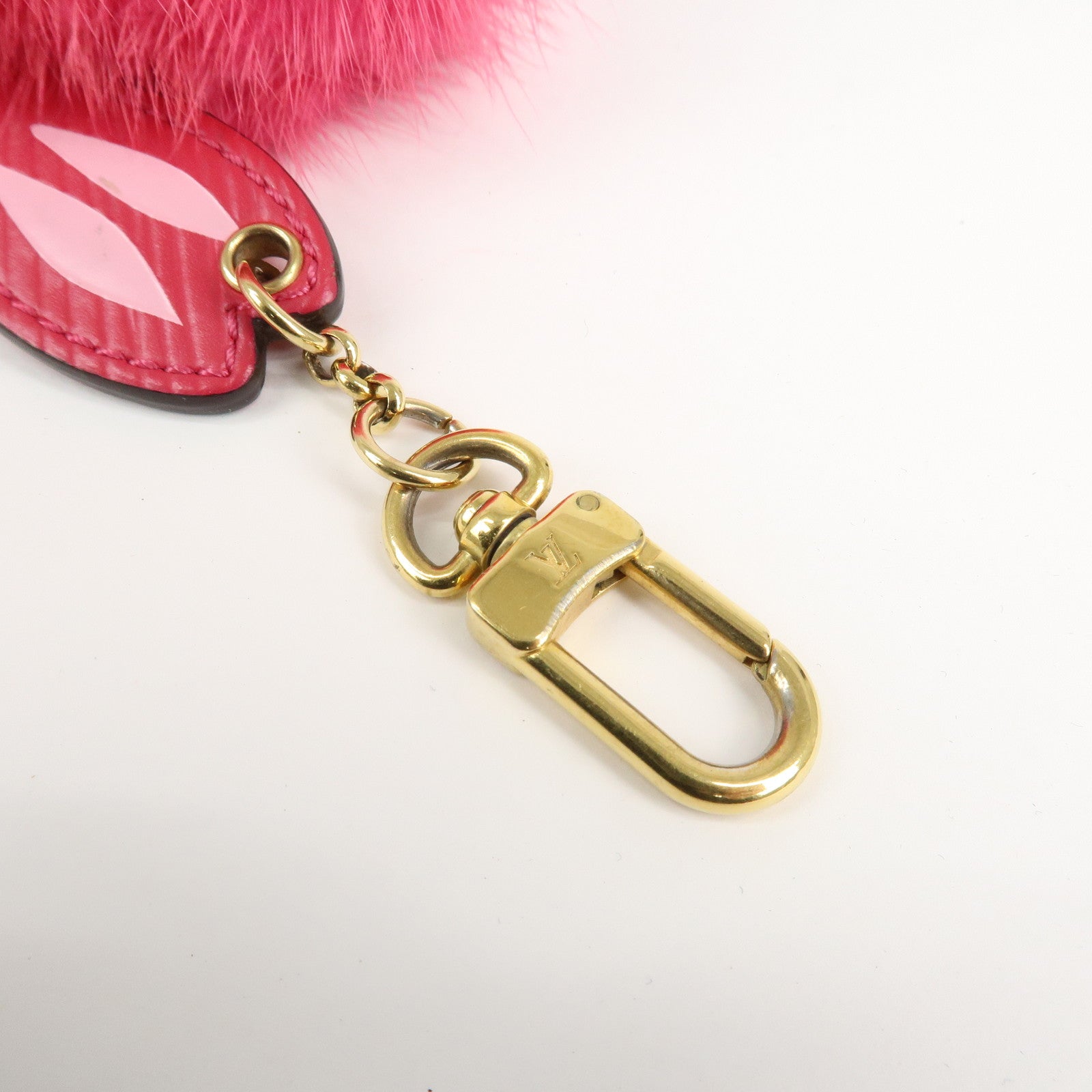 Louis Vuitton Porte Cles Mother
s Day Fur Bag Charm Rabbit M62571 Used