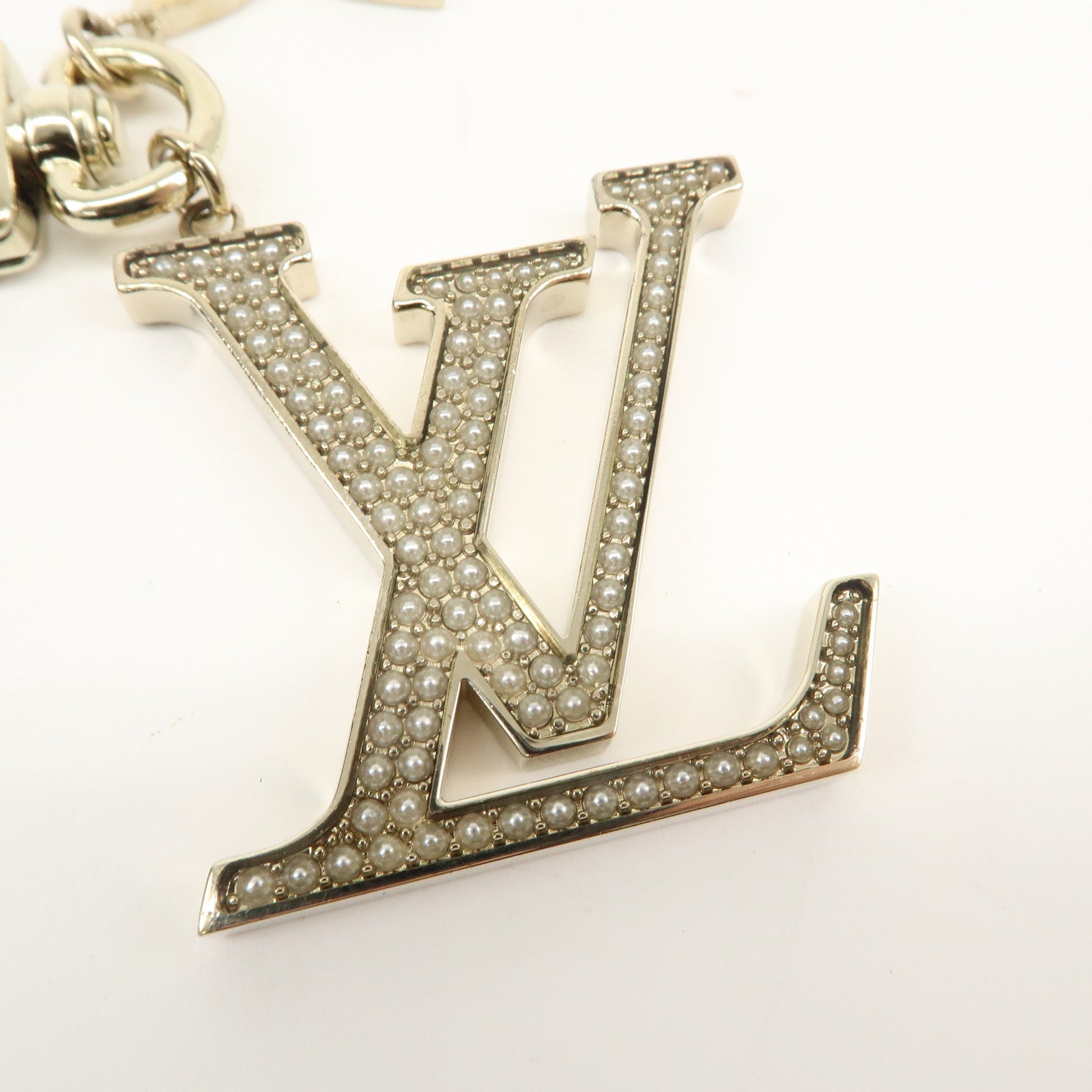 Louis Vuitton  LV Precious Pearl Bag Charm Gold M01369