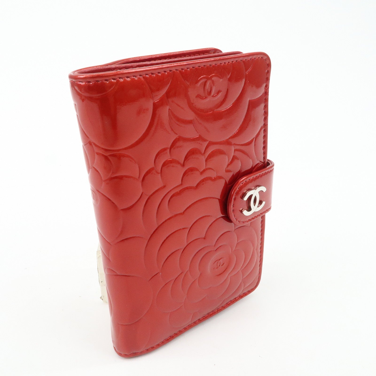 CHANEL Camellia Patent Leather Bi-fold Wallet Red Used