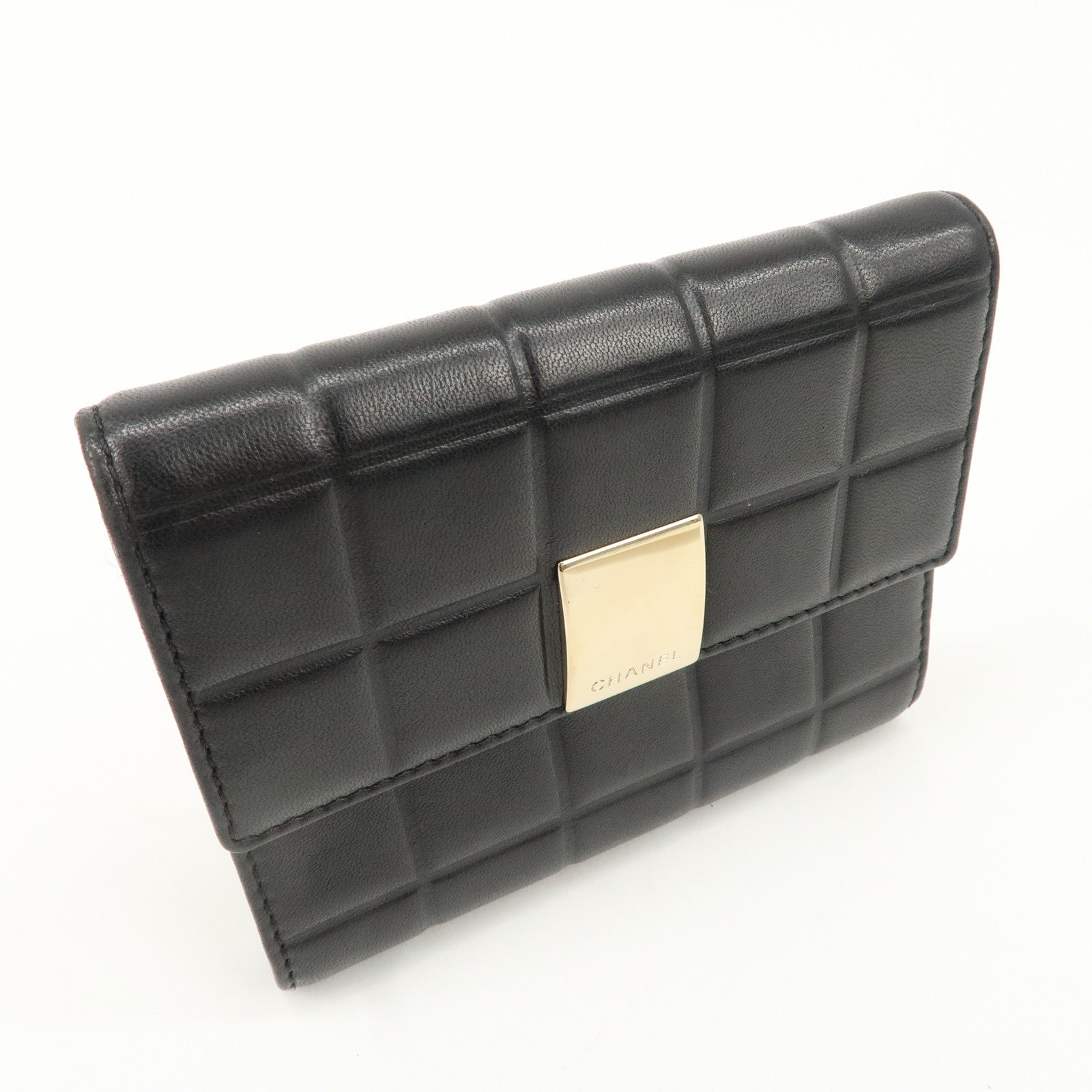 CHANEL Chocolate Bar Lambskin Tri-fold Wallet Black A17811 Used