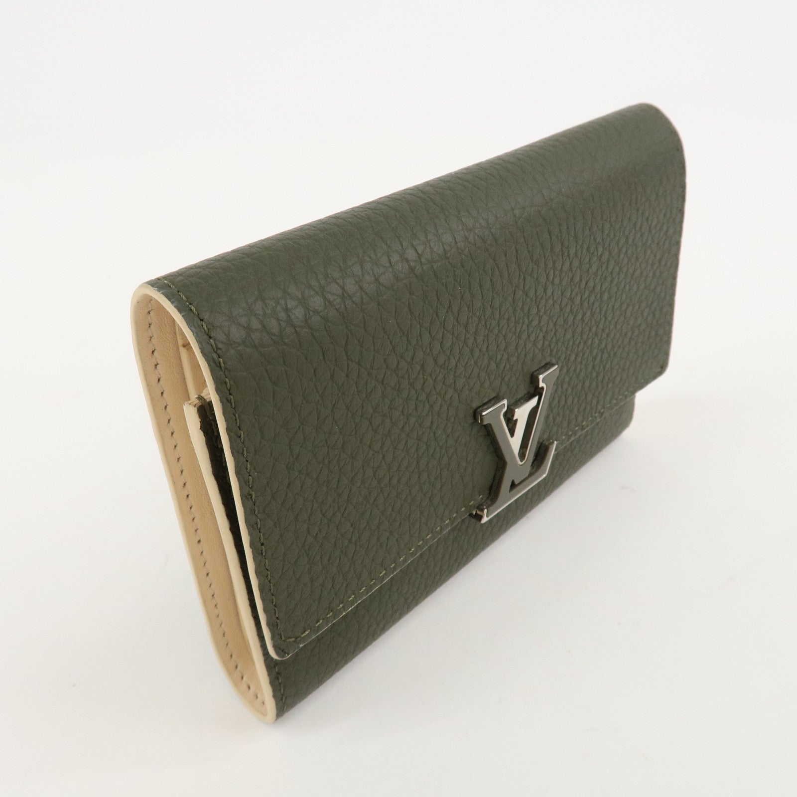 Louis Vuitton Portefeuille Capucines Compact Wallet M67662 Used