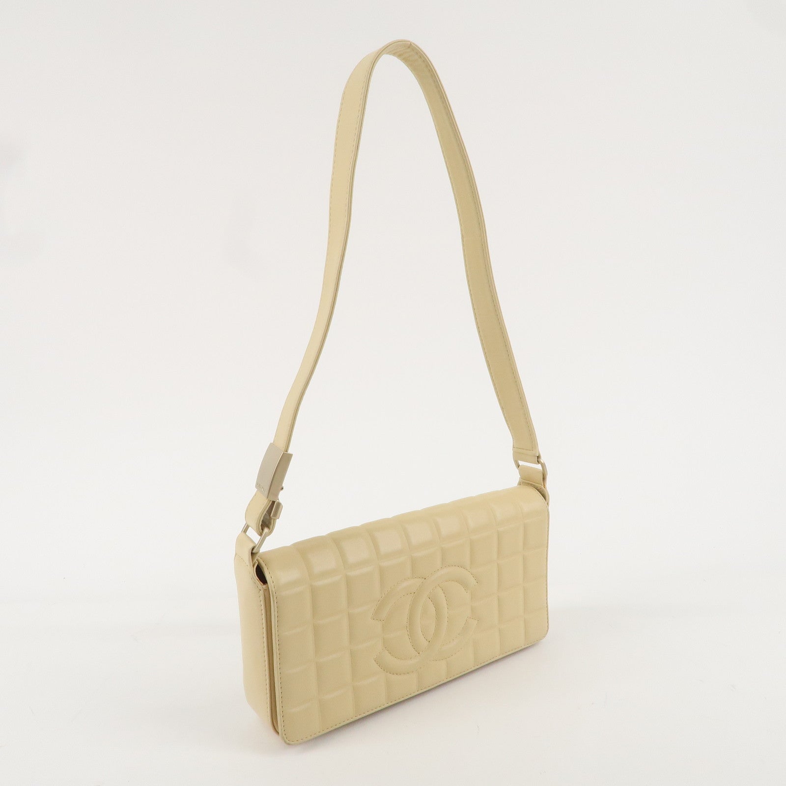 CHANEL Chocolate Bar Lamb Skin Shoulder Bag Beige