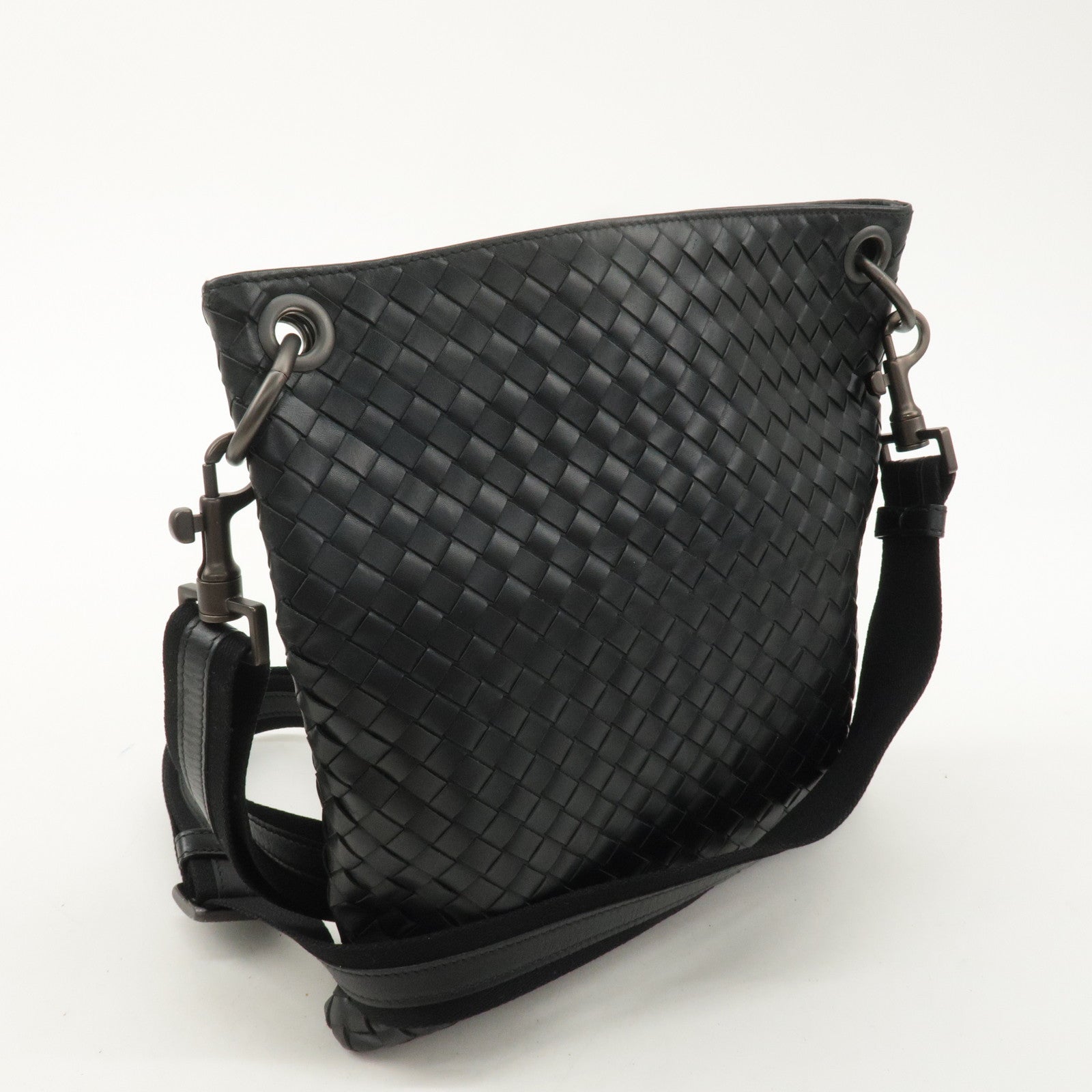 BOTTEGA VENETA Intrecciato Leather Shoulder Bag Black 172736