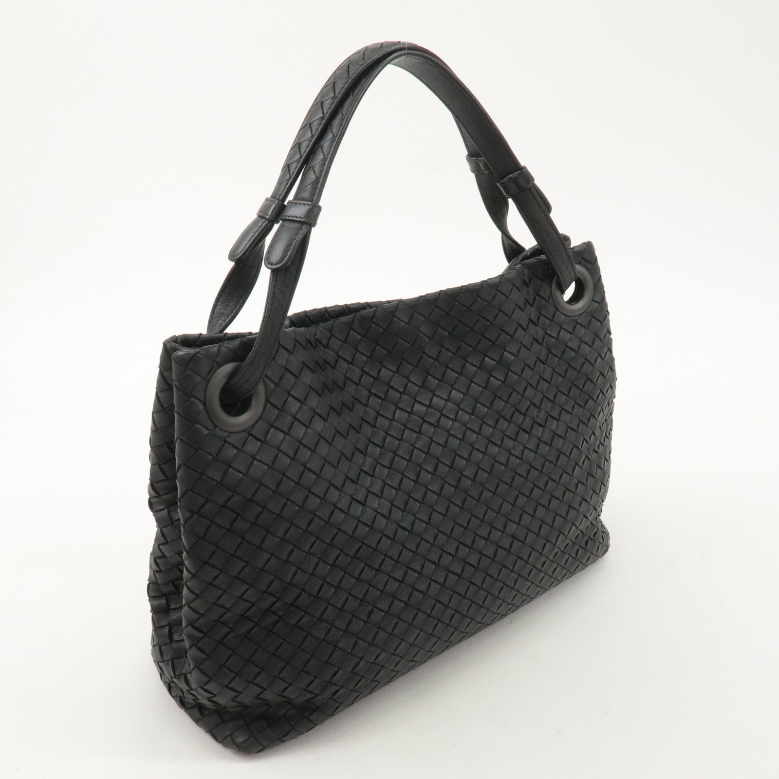 BOTTEGA VENETA Intrecciato Leather Medium Garda Bag Black 179320