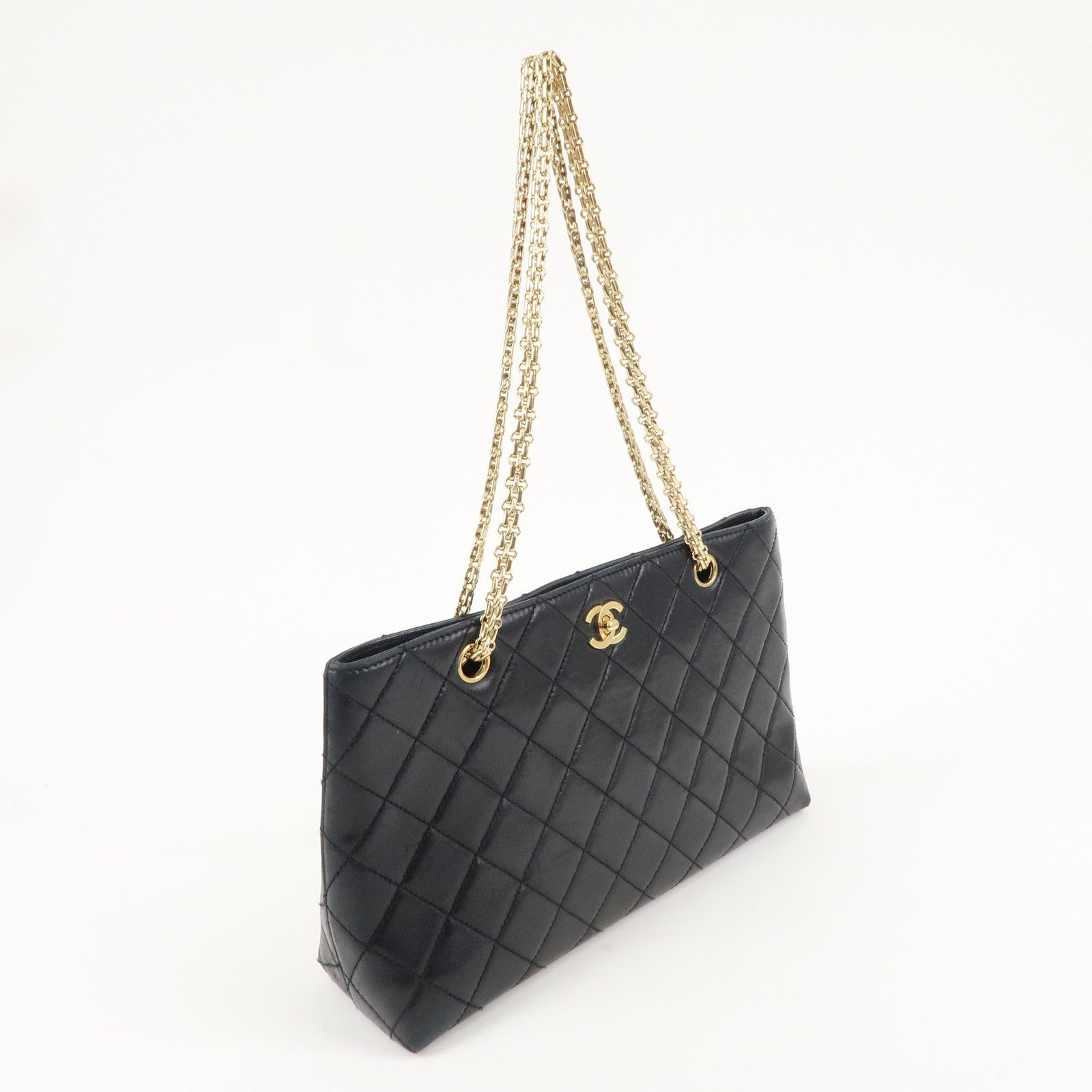 CHANEL Matelasse Lamb Skin Chain Shoulder Bag Black