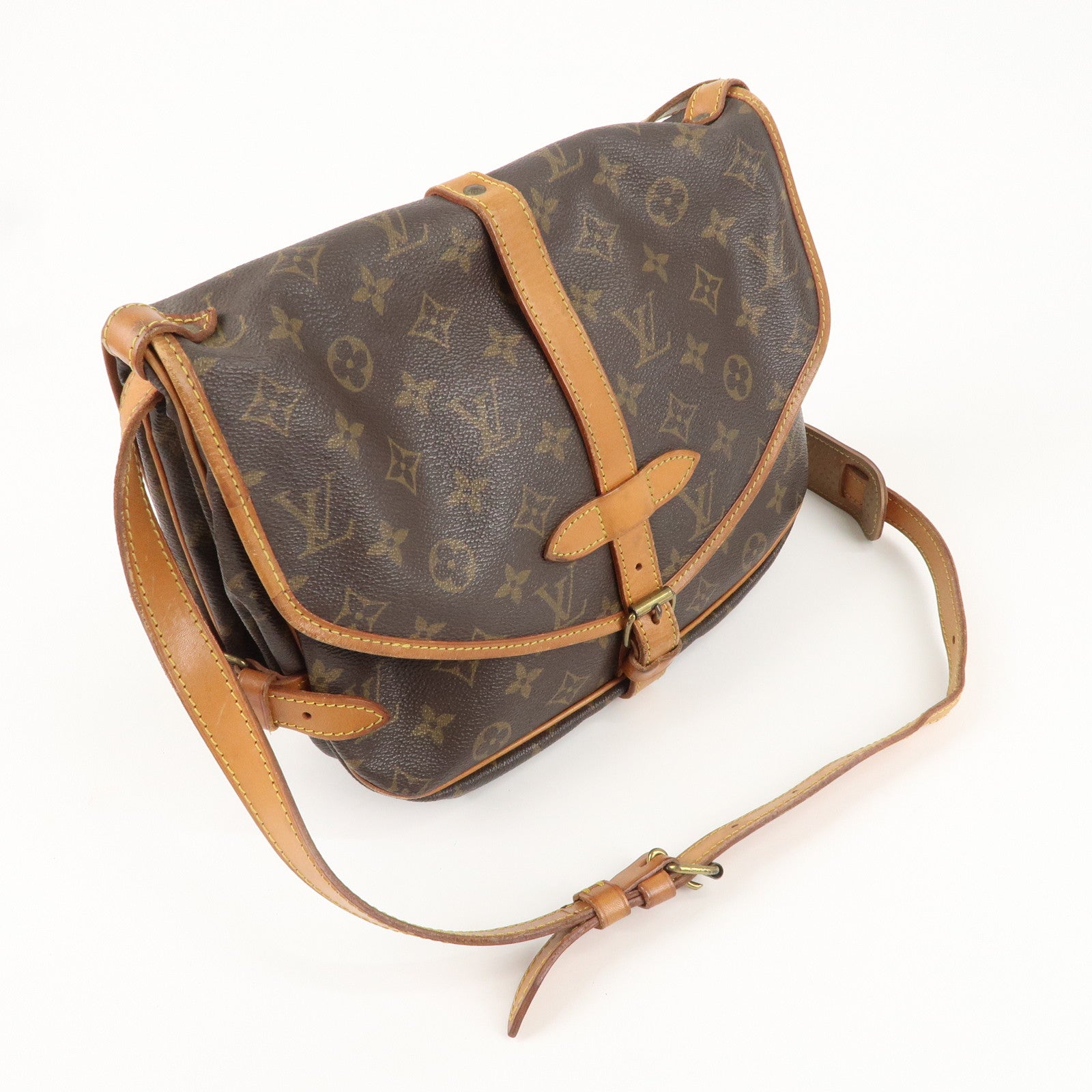 Louis Vuitton Monogram Saumur 30 Crossbody Bag M42256