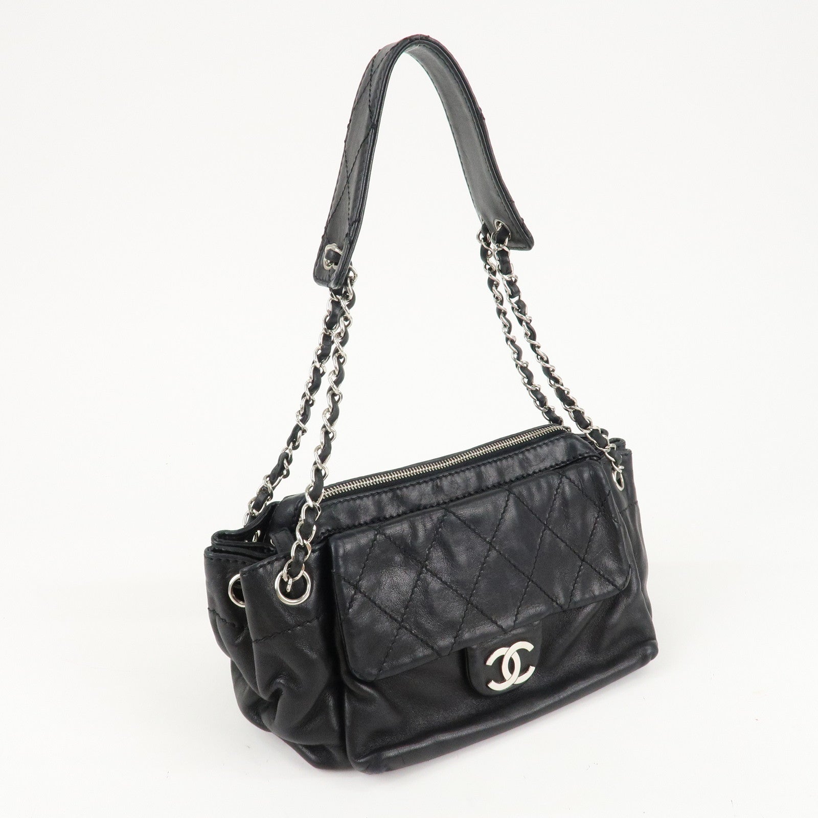 CHANEL Matelasse LambSkin Chain Shoulder Bag Black Silver Hardware Used