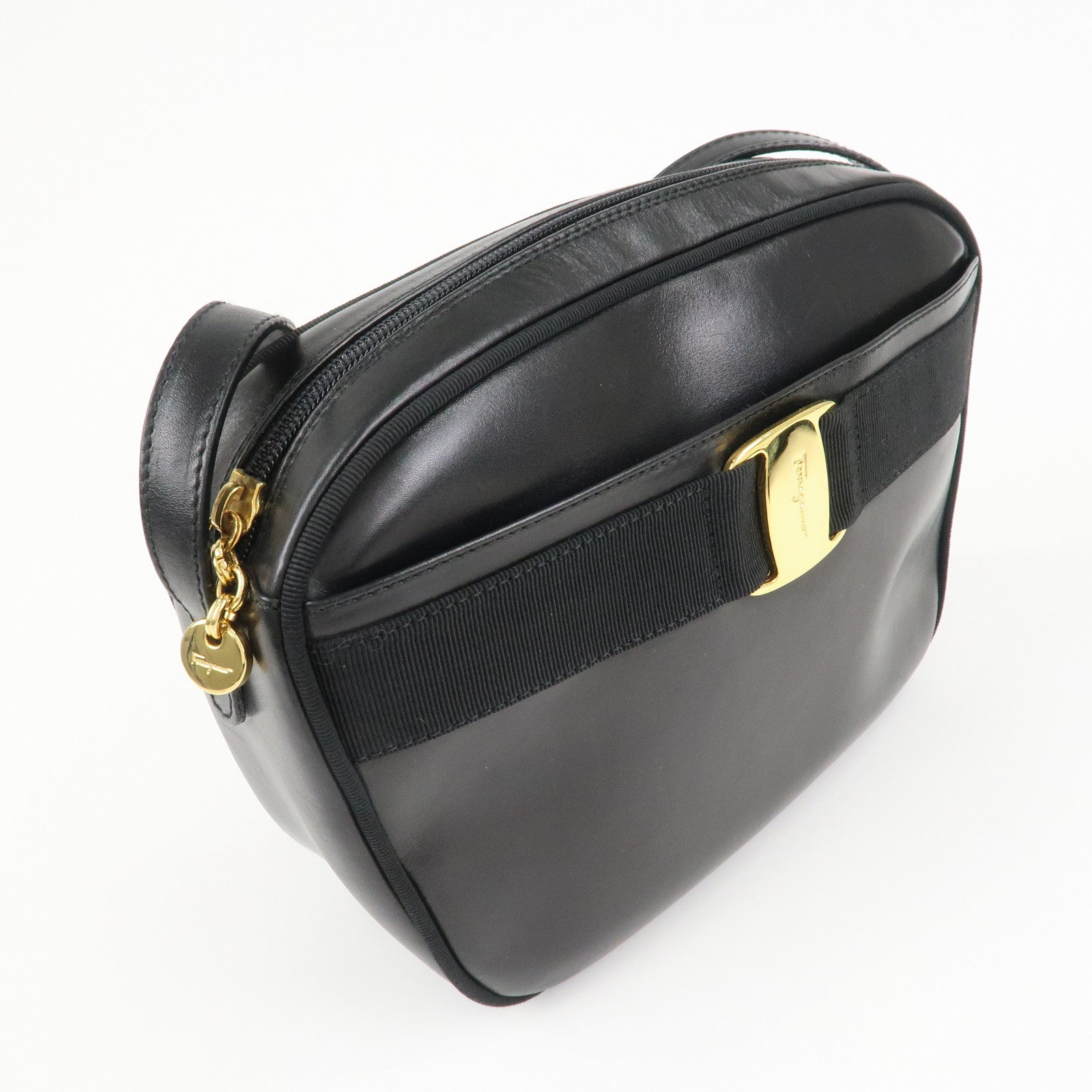 Ferragamo Vara Ribbon Leather Shoulder Bag Crossbody Bag Black Used