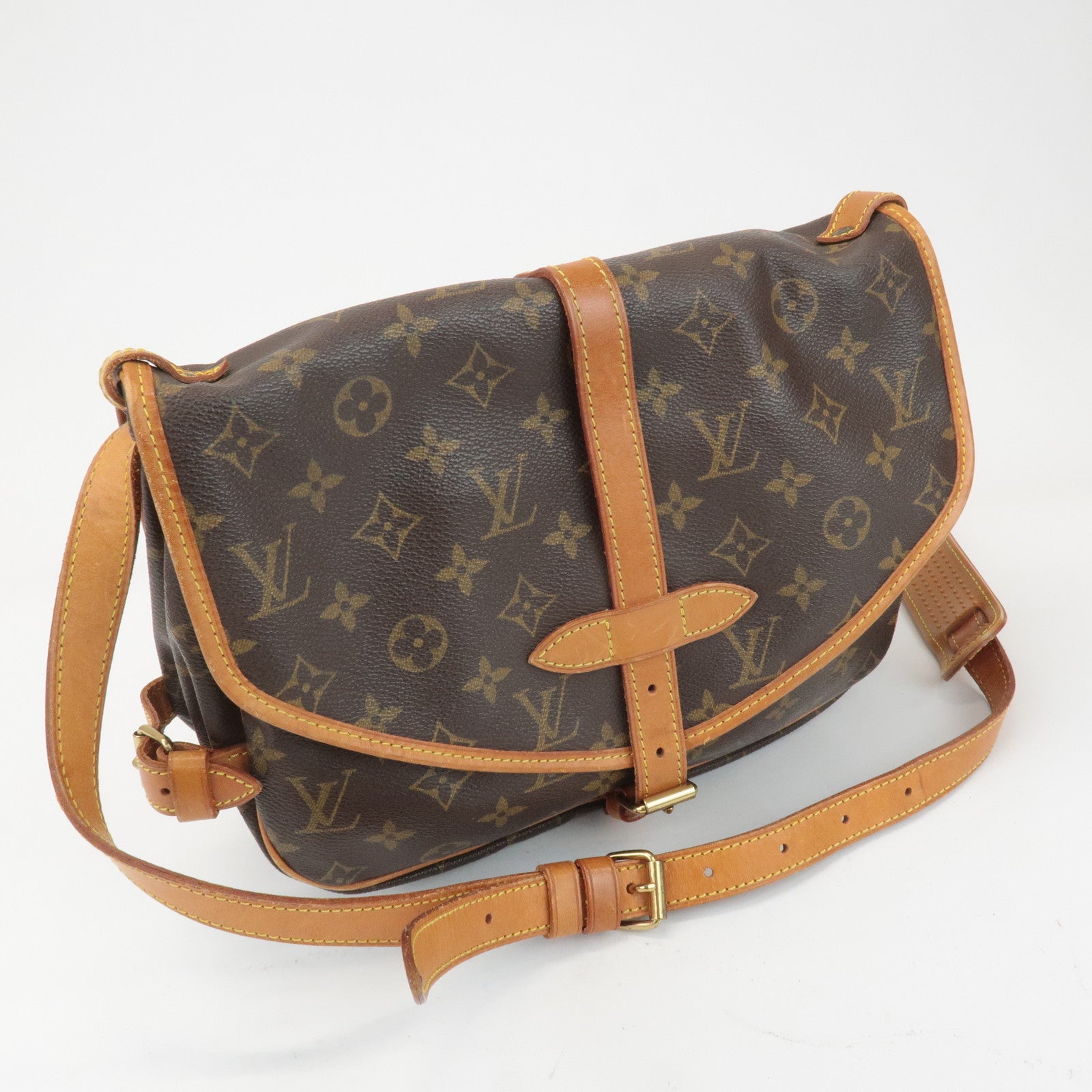 Louis Vuitton Monogram Saumur 30 Crossbody Bag Brown M42256 Used