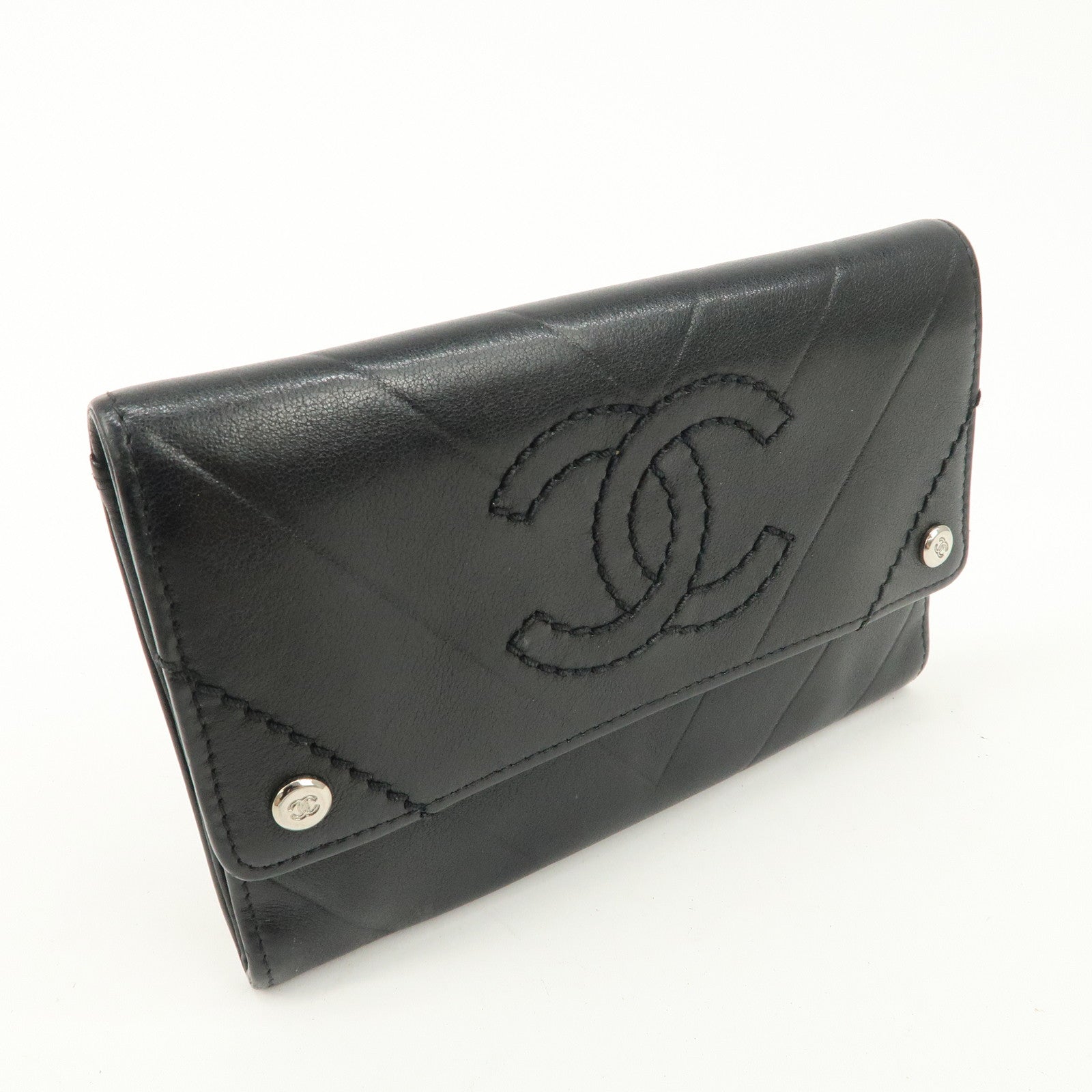 CHANEL V Stitch Lamb Skin COCO Mark Hook Bi-Fold Wallet Black