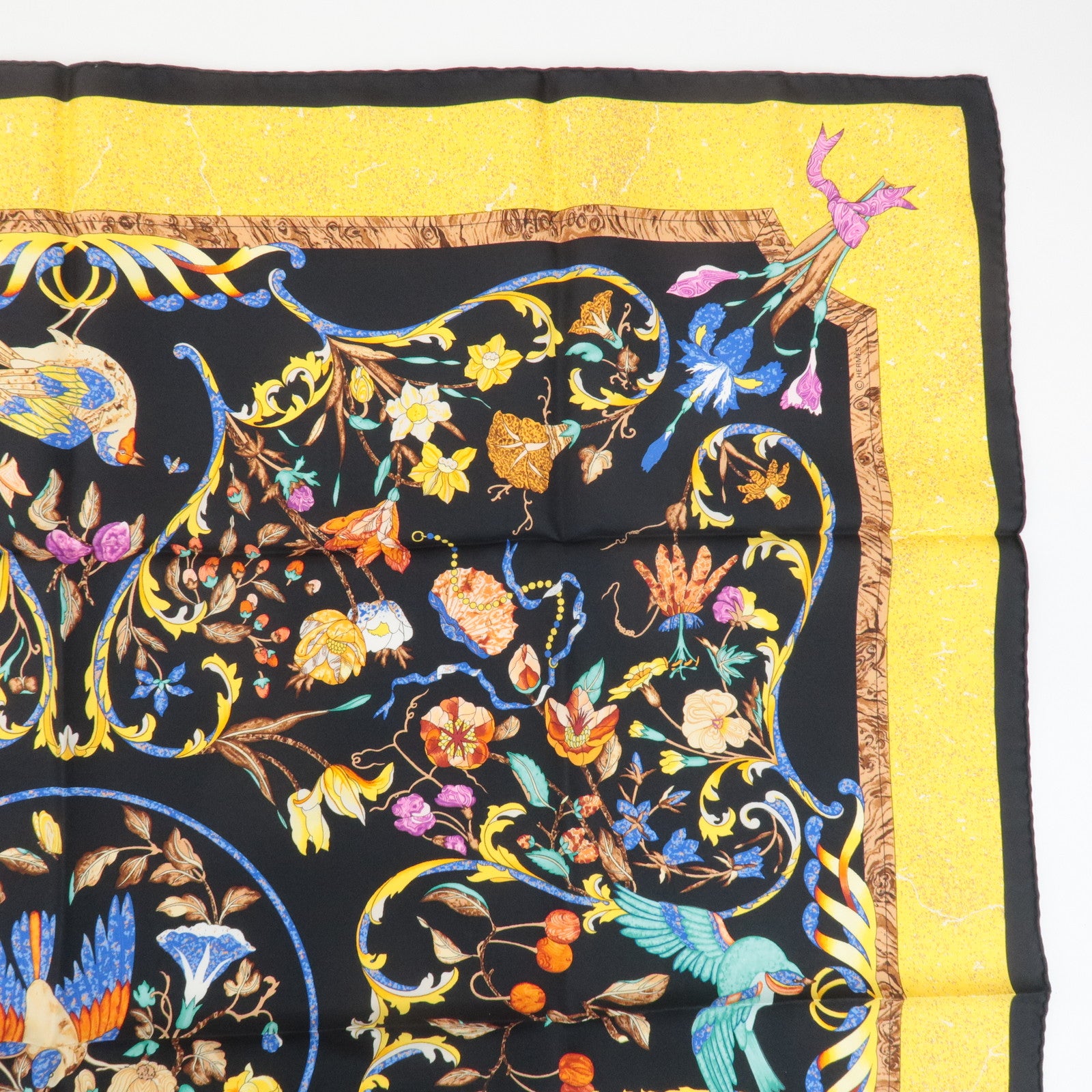 HERMES Carre 90 Silk 100% Scarf PIERRES D ORIENT ET D OCCIDENT