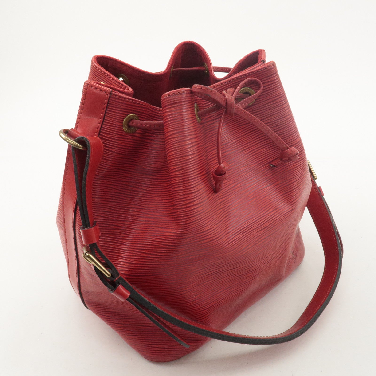 Louis Vuitton Epi Petit Noe Shoulder Bag Castilian Red M44107