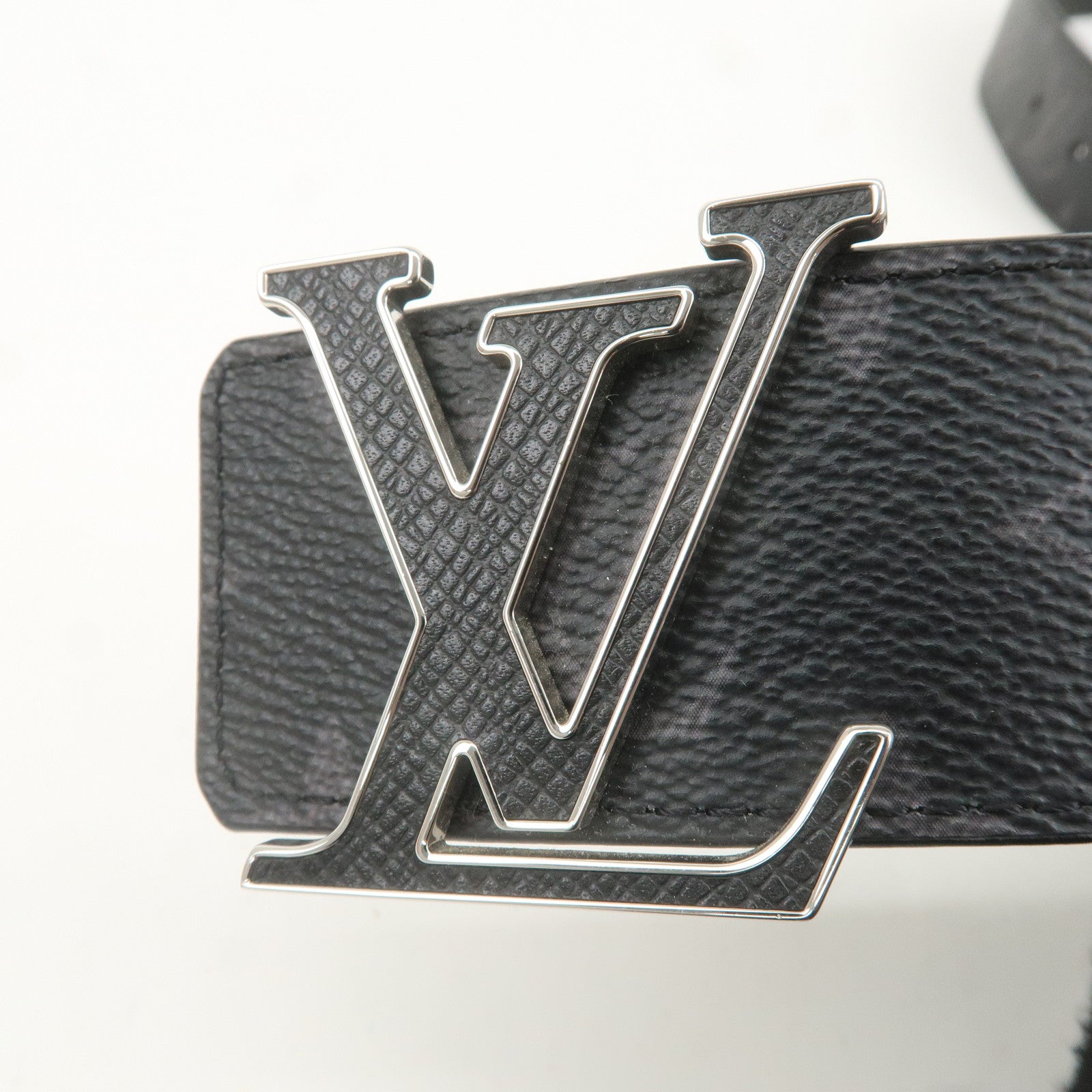 Louis Vuitton Monogram Eclipse Saint Tulle 40MM  85/34 Noir M0157