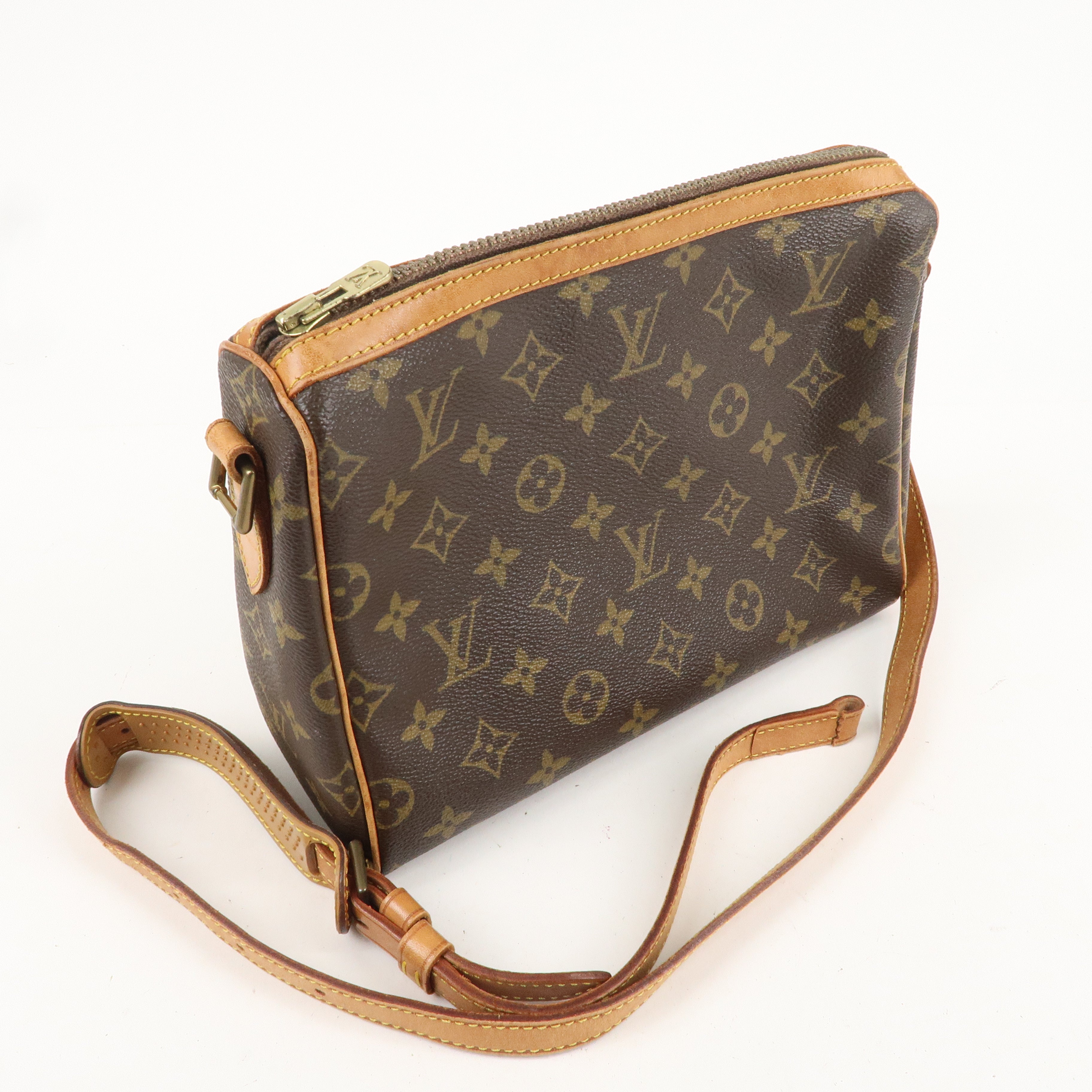 Louis Vuitton Monogram Tuileries Shoulder Bag Crossbody Bag M51350