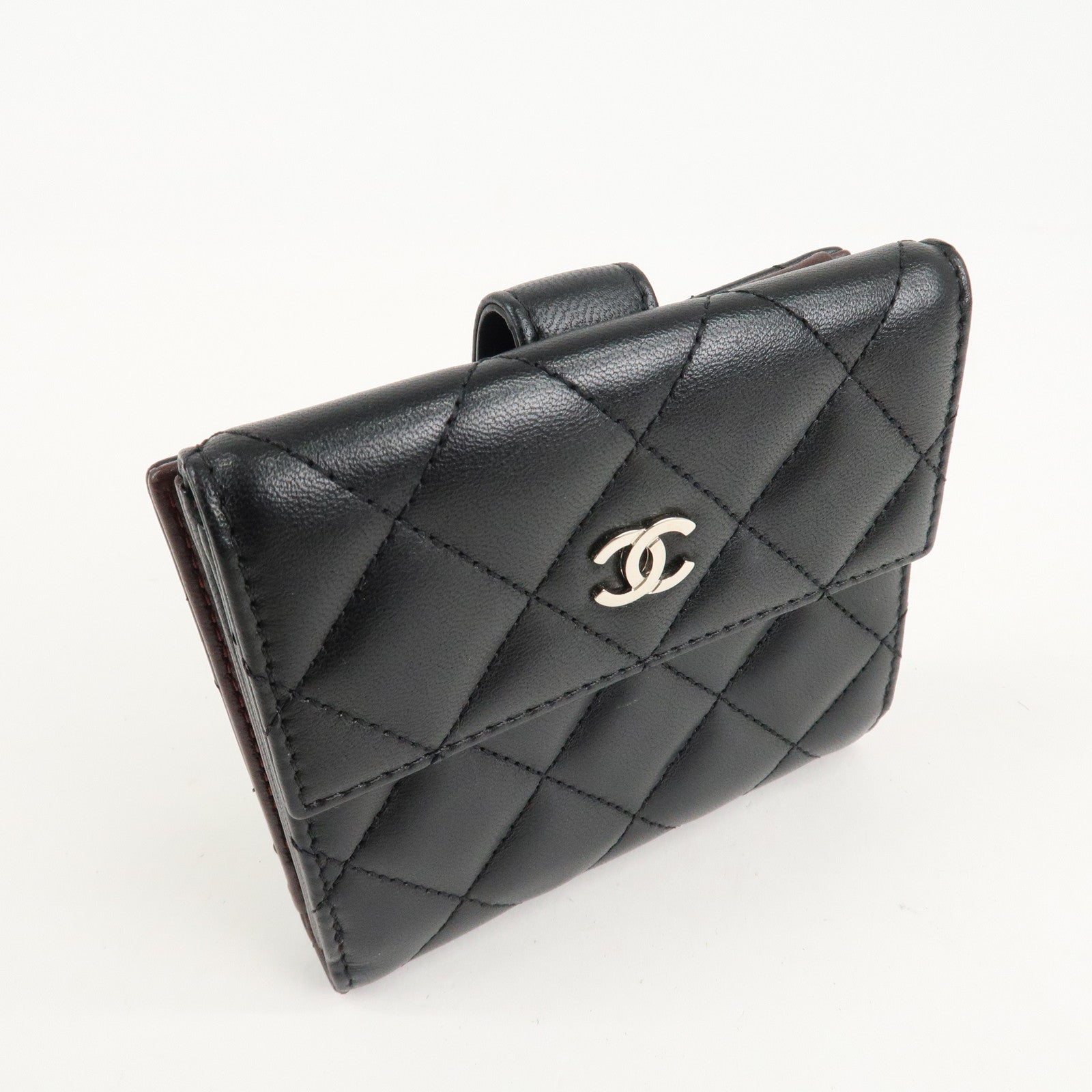 CHANEL Matelasse Lamb Skin Bi-Fold Small Wallet Black A48980 Used