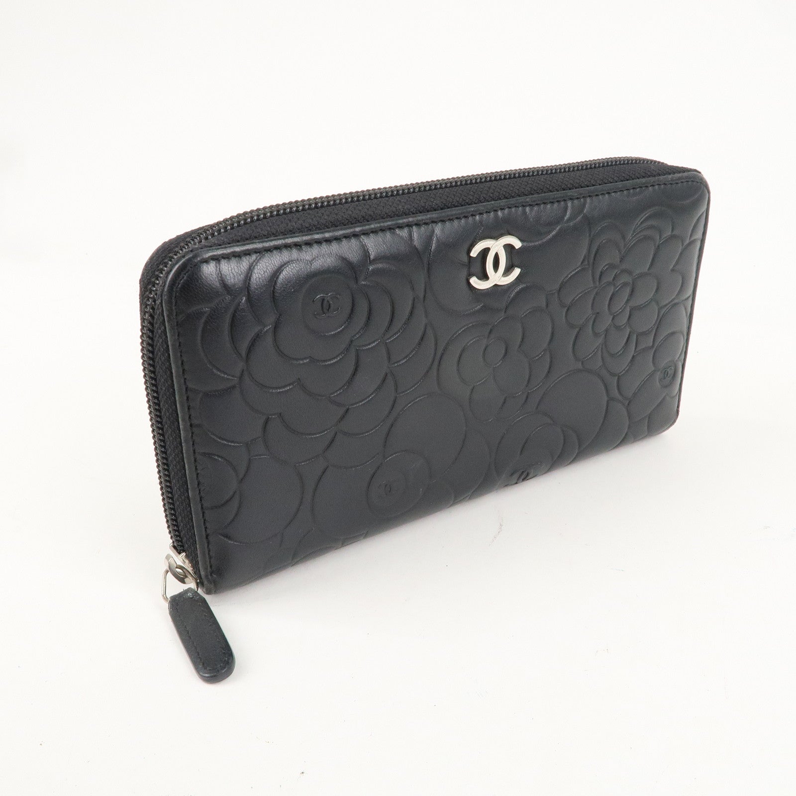 CHANEL Camellia Lamb Skin Zippy Round Long Wallet Black