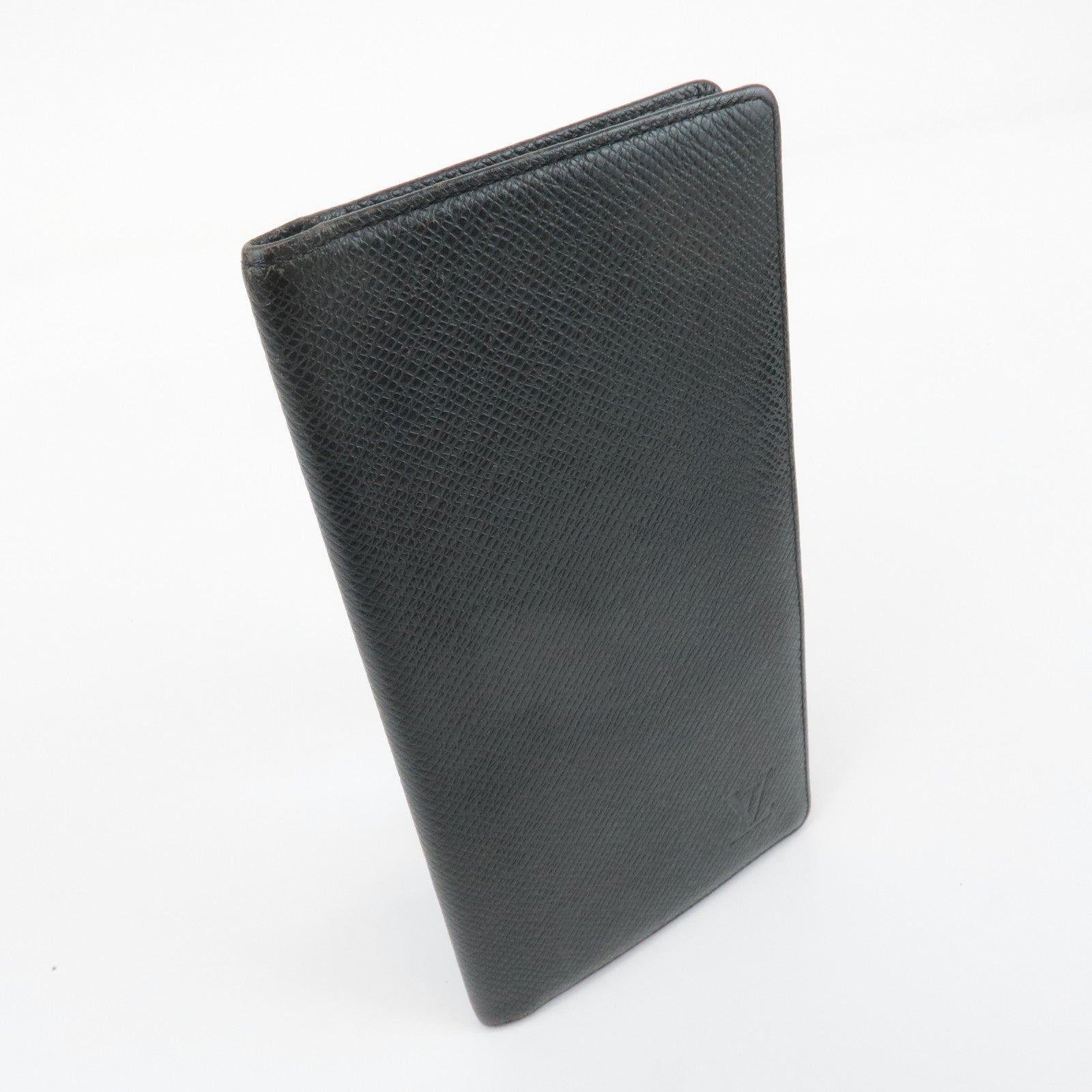 Louis Vuitton Taiga Porto Valeur Carte Credit Wallet M30392