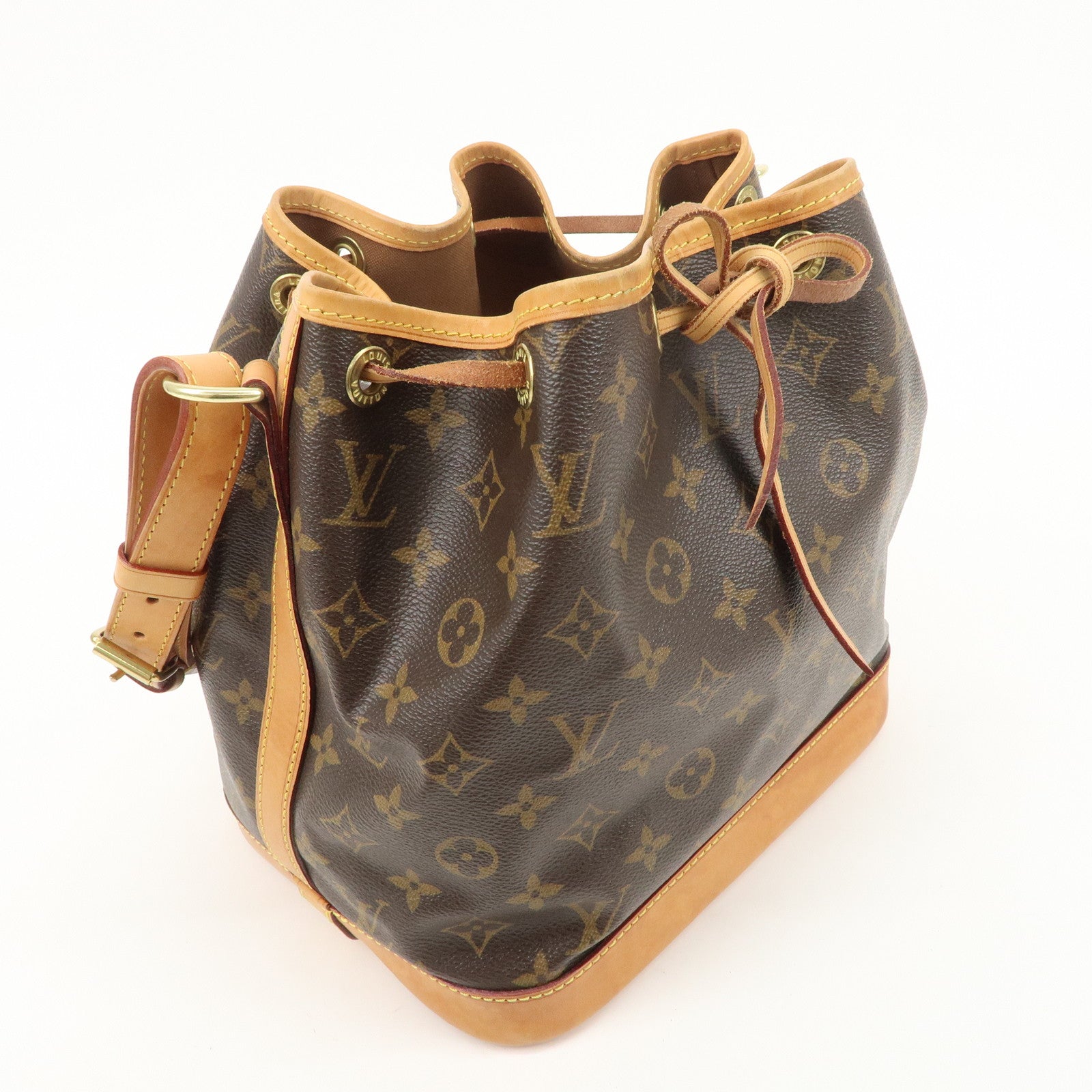 Louis Vuitton Monogram Petit Noe New Model Shoulder Bag M46984 Used