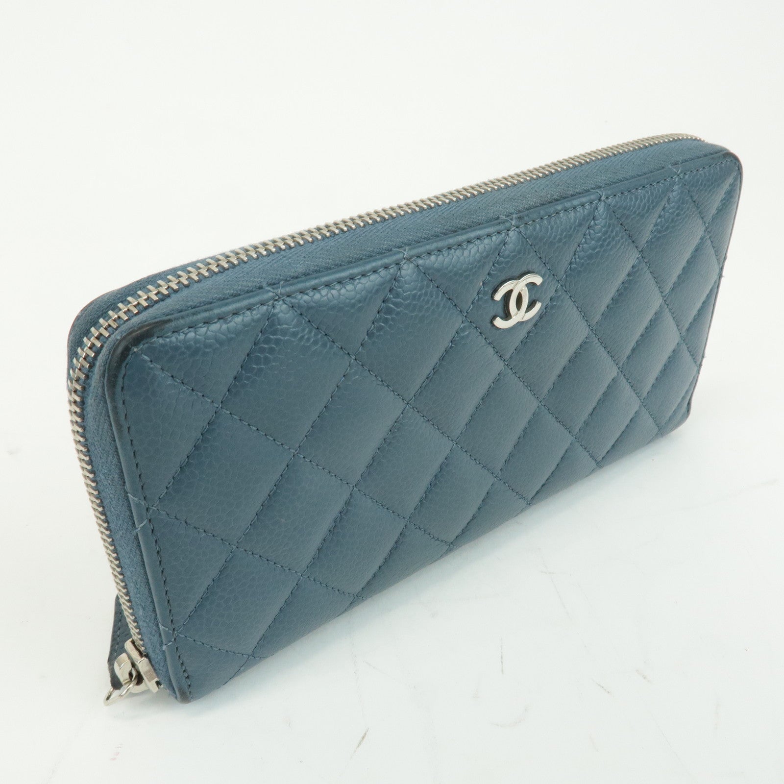 CHANEL Matelasse Caviar Skin Round Zippy Long Wallet Blue A50097