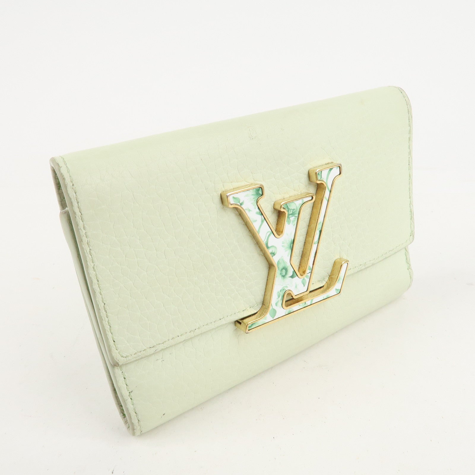 Louis Vuitton Lock Me Portefeuille Capucines Compact Wallet M82009