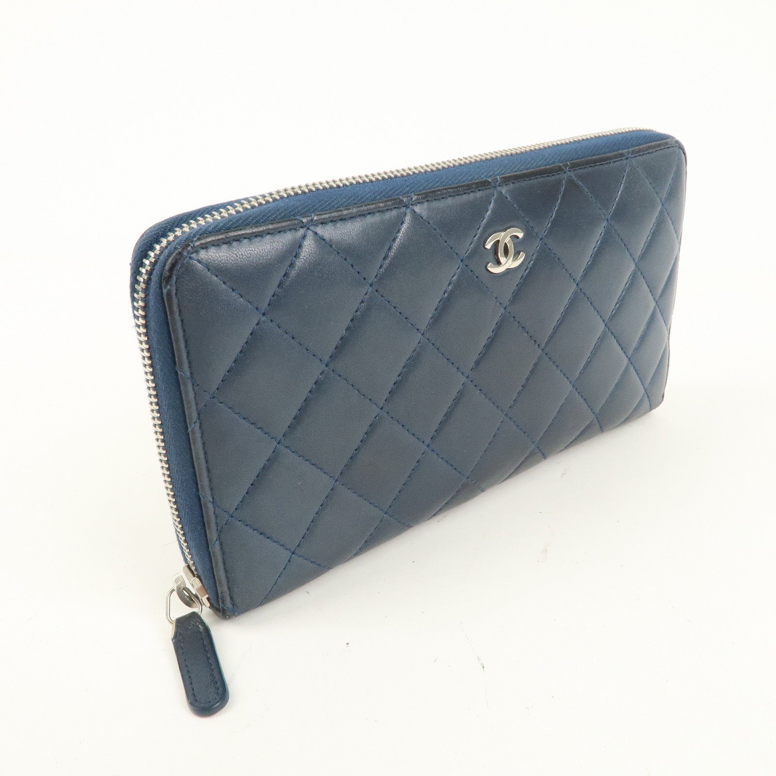 CHANEL Matelasse Lamb Skin Round Zippy Long Wallet Navy Silver HDW Used