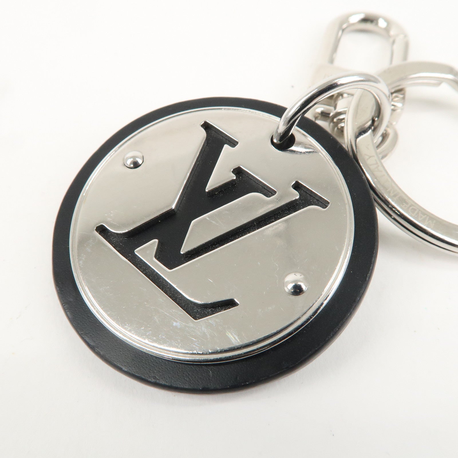 Louis Vuitton Key Charm LV Circle Silver Black M00741