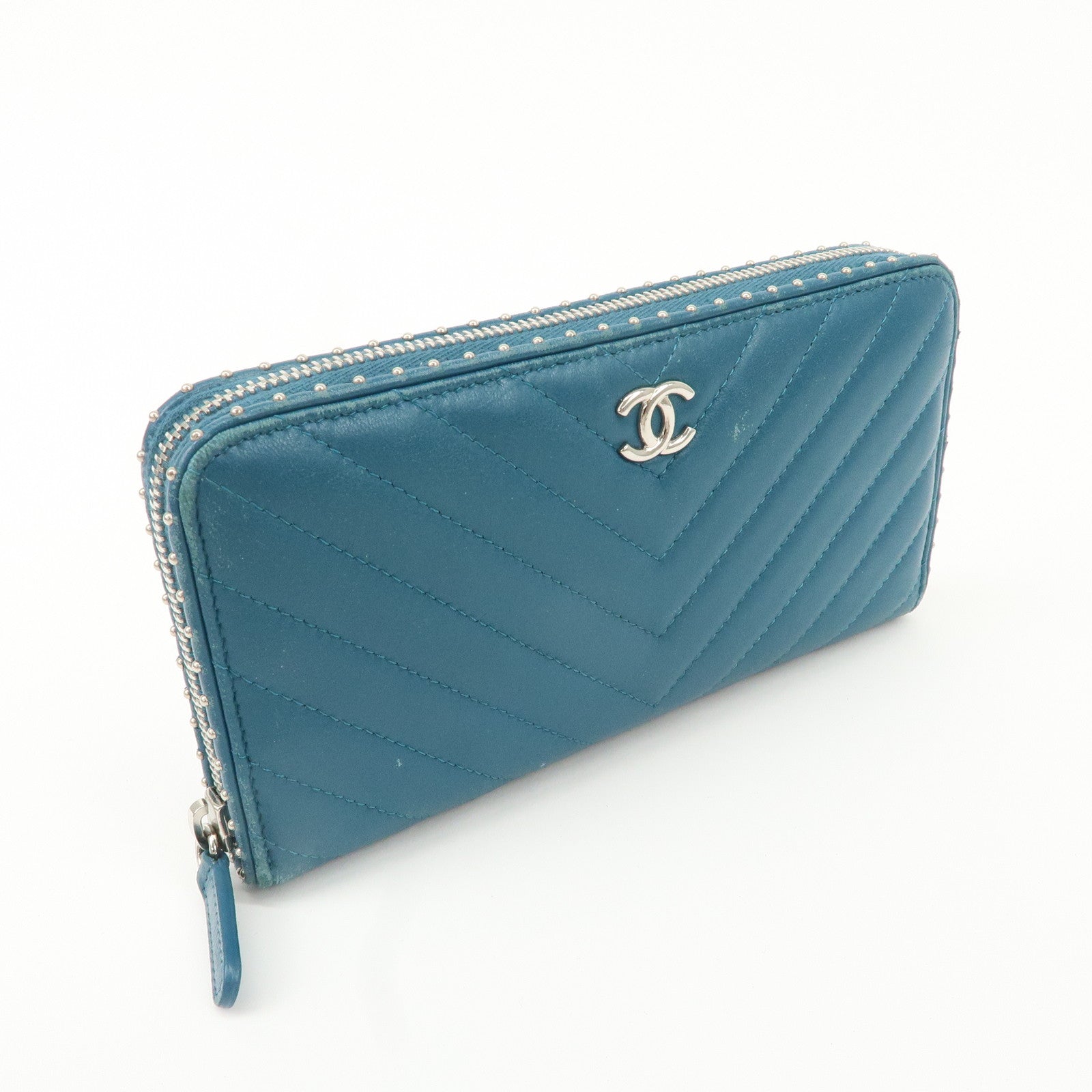 CHANEL V Stich Lamb Skin Coco Mark Studs Long Wallet Blue A50097 Used