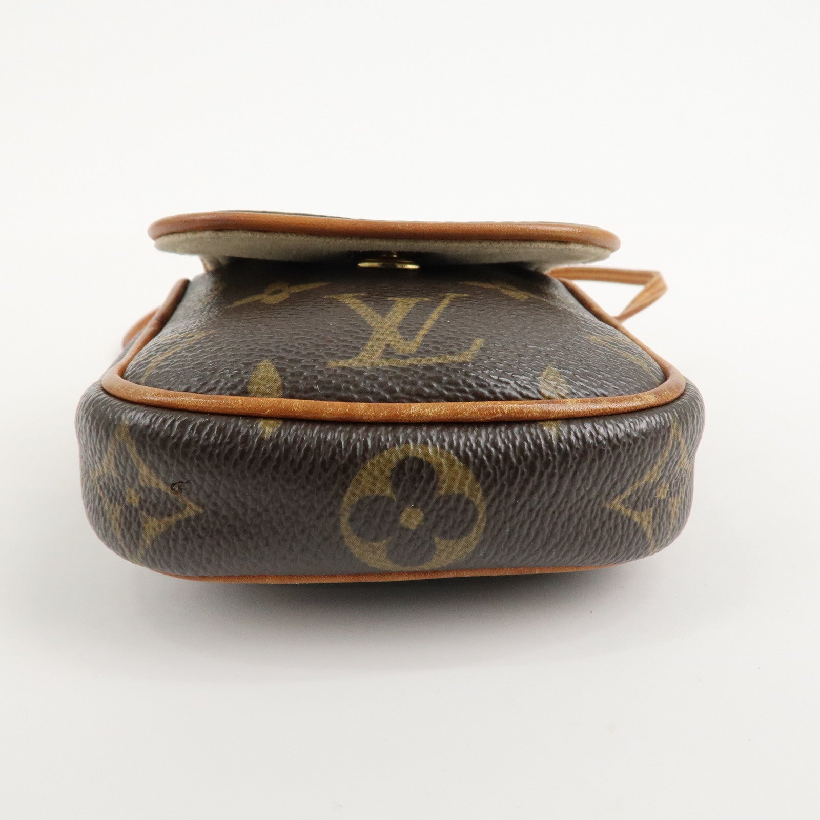 Louis Vuitton Monogram Pochette Cancun Shoulder Bag M60018