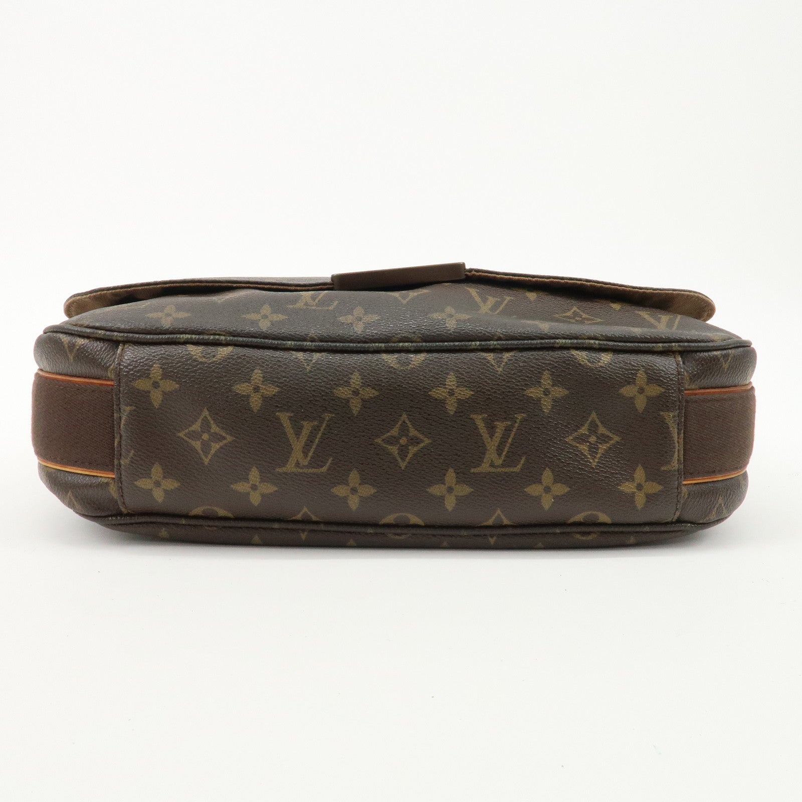 Louis Vuitton Monogram Messenger MM Beaubourg Crossbody Bag M97038 Used