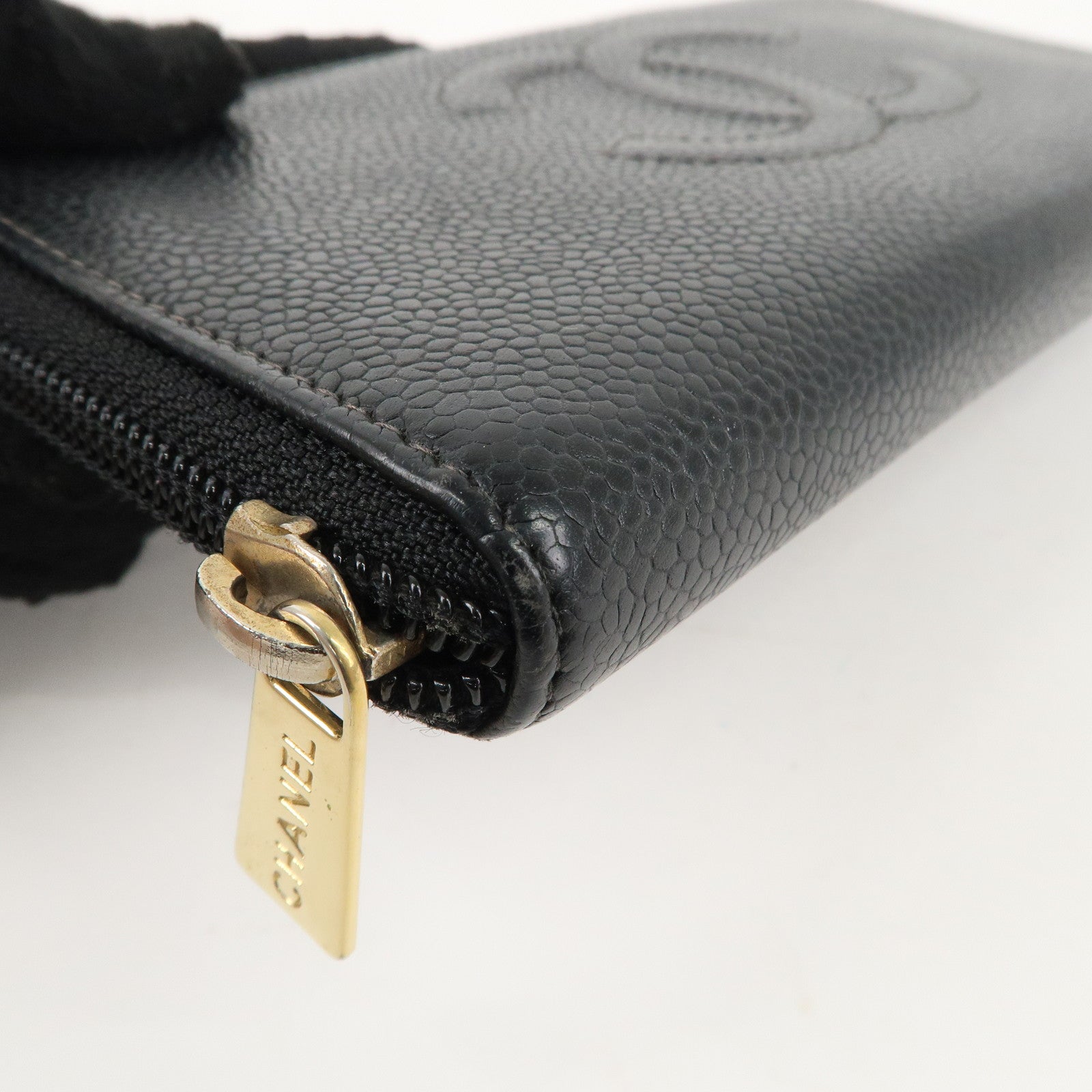 CHANEL Caviar Skin Round Zippy Long Wallet Black A13228