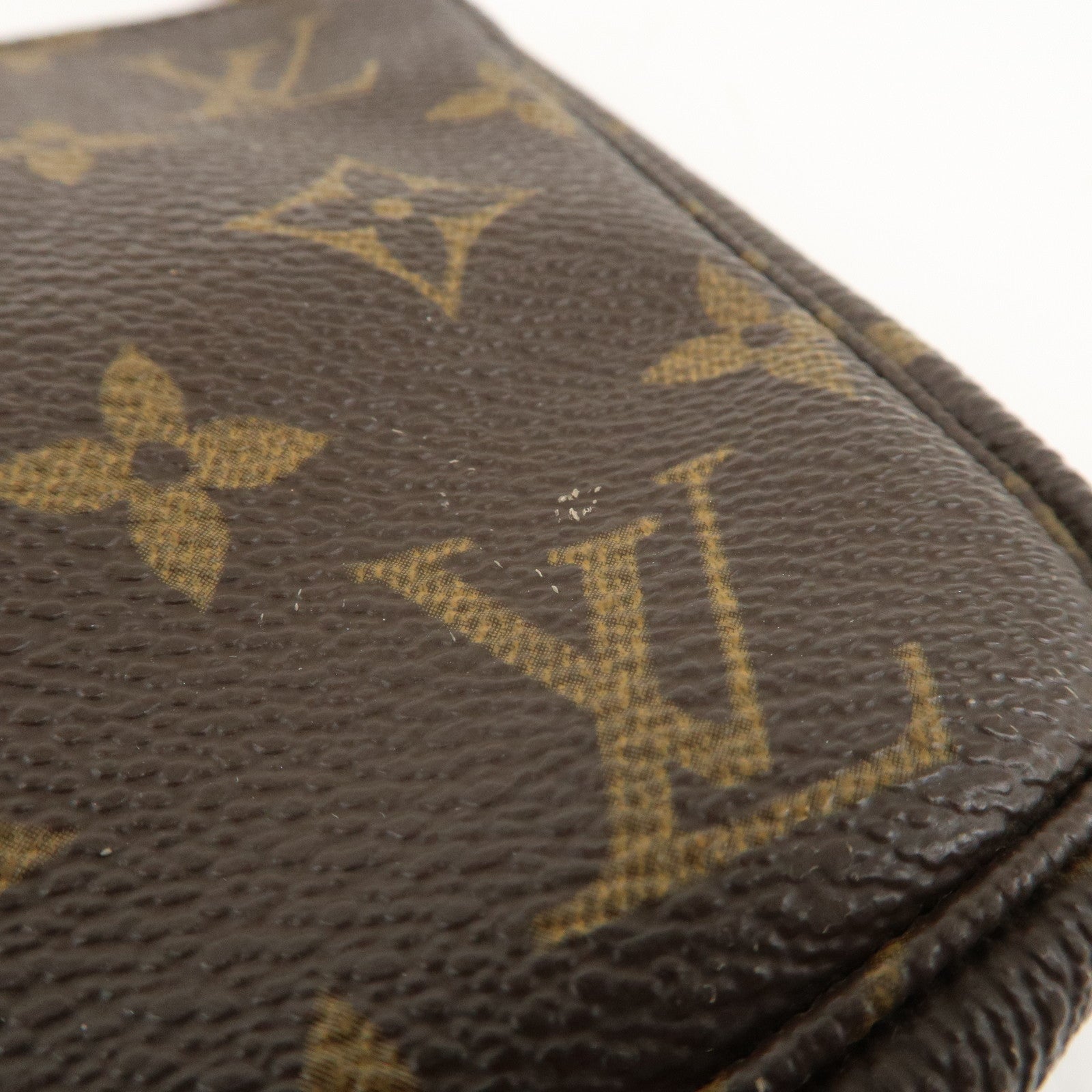 Louis Vuitton Monogram Pochette Accessoires Pouch M51980