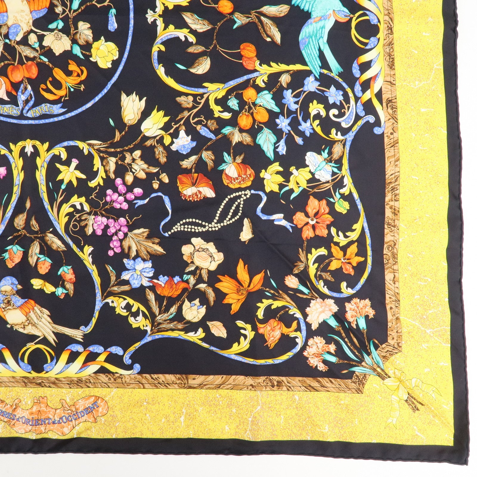 HERMES Silk 100% Carre 90 Scarf PiERRES d
 ORiENT et d
 OCCiDENT Used